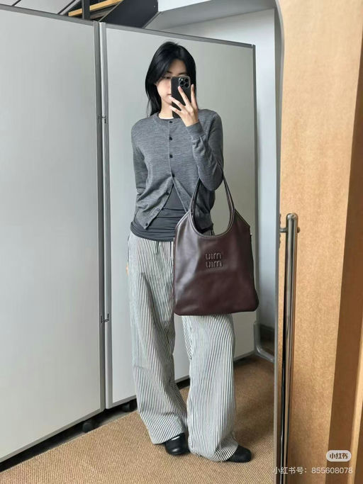 【仅限今日】【张元英同款】Miu Miu热门款Ivy托特