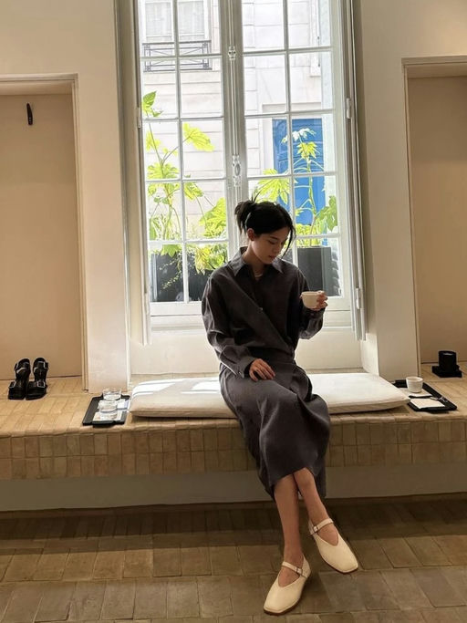 【极简主义连衣裙】【Lemaire 6折】