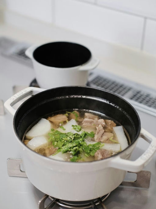 🥘【35折！】【Staub 年度限定】