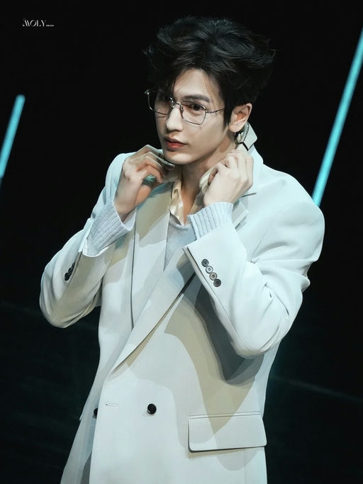 【张凌赫同款】【低过黑五】