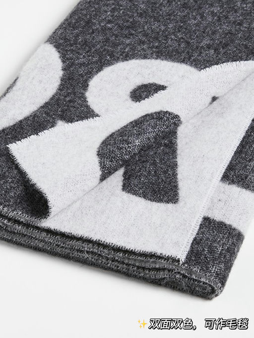 【45折】Acne 围巾，$115