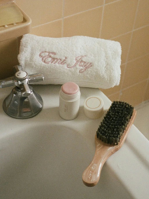 【富家女利器】抚平小碎发