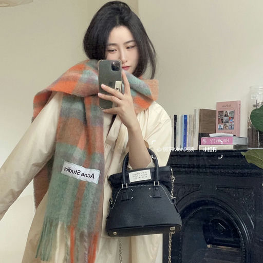 Acne 围巾，新色4折