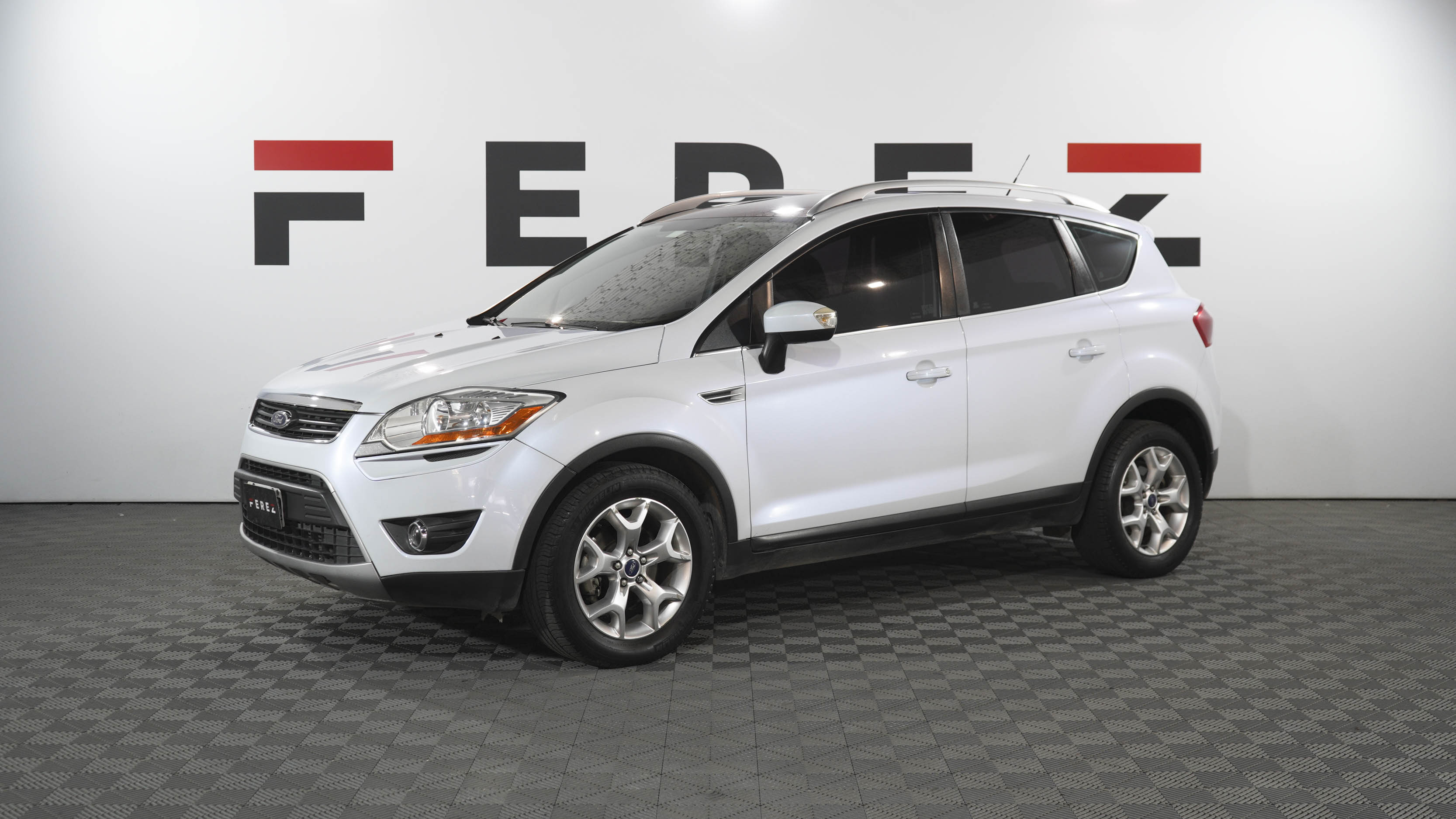 ford Kuga titanium 2.5 at