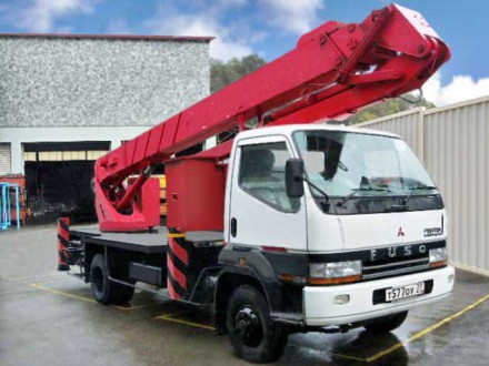 Автовышка АГП 26 м Tadano AT-230CG на базе Isuzu Forward