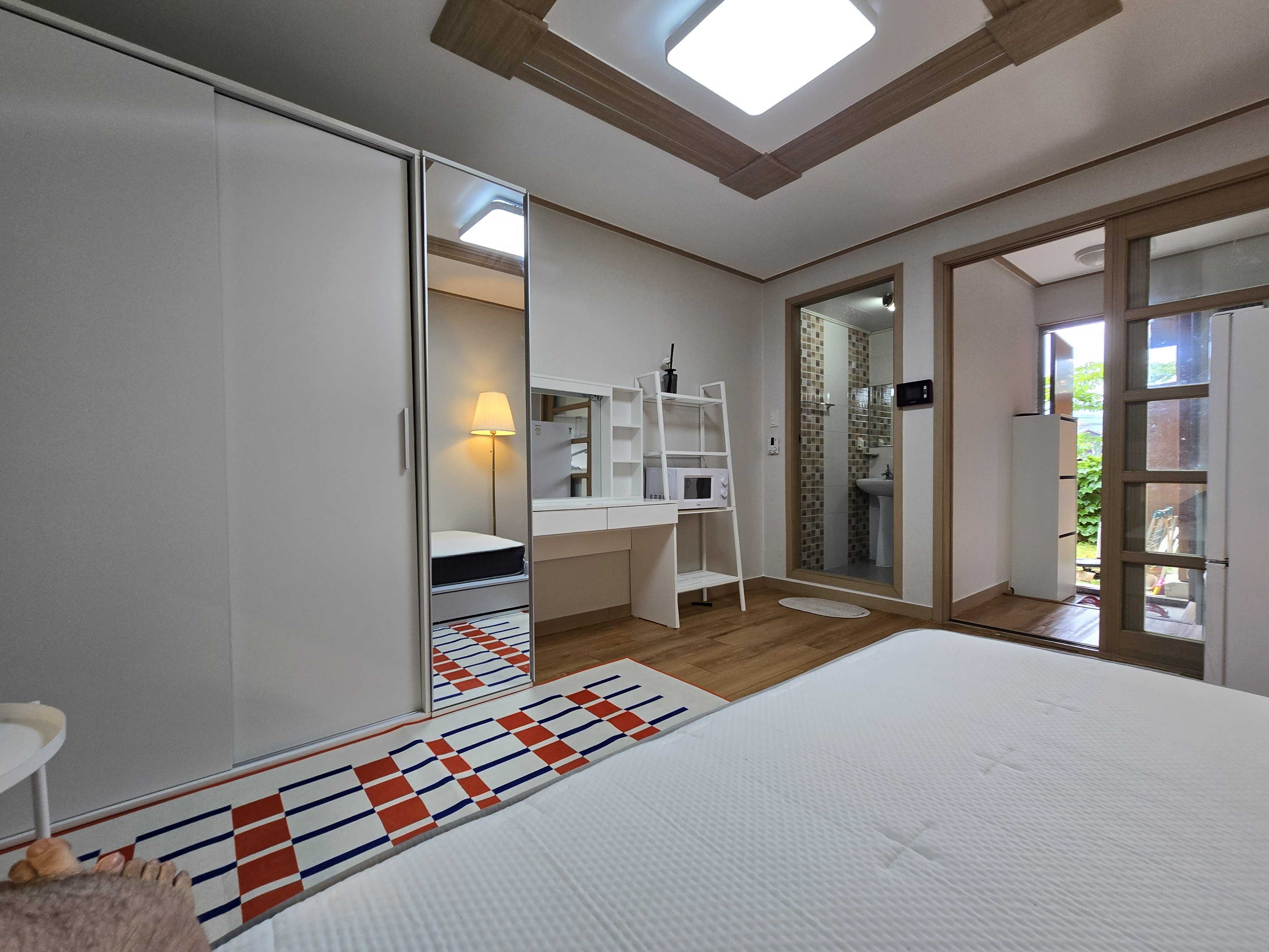 THE NOOK Stay Hyehwa #1 thumbnail 3