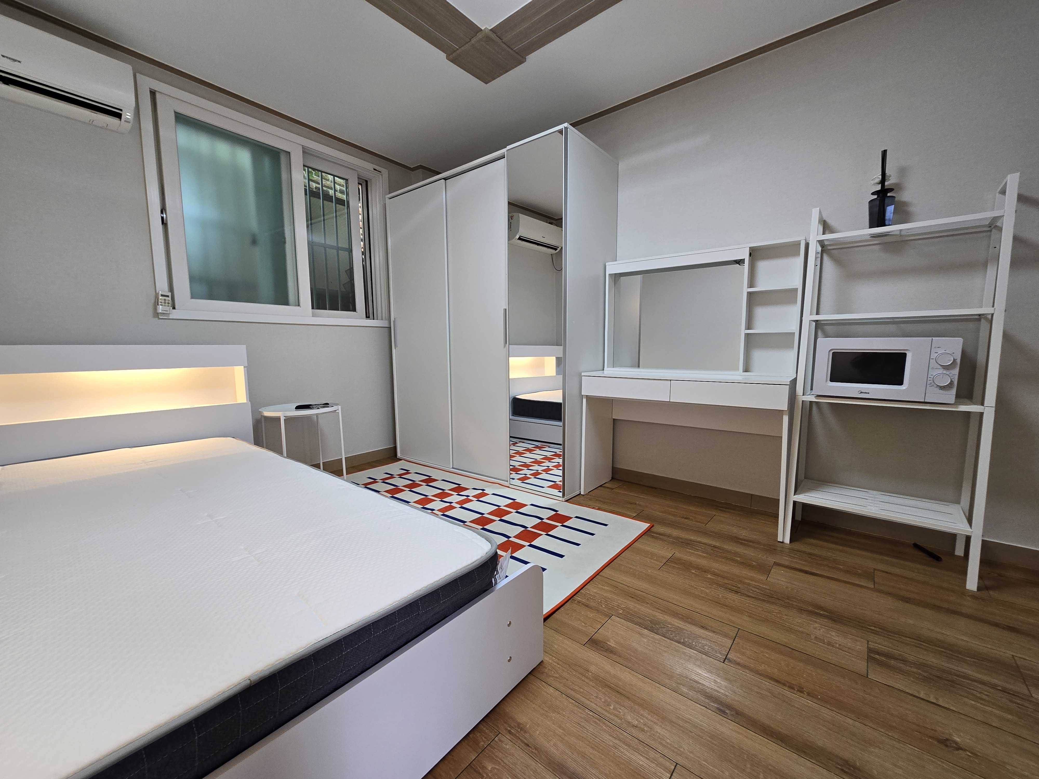 THE NOOK Stay Hyehwa #1 thumbnail 2