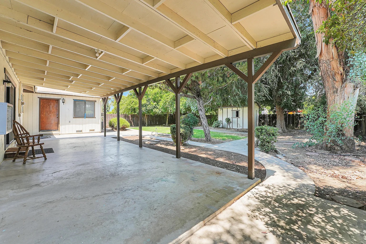 Real estate property located at 3732 W Paradise Avenue, Sw Visalia, Visalia, CA