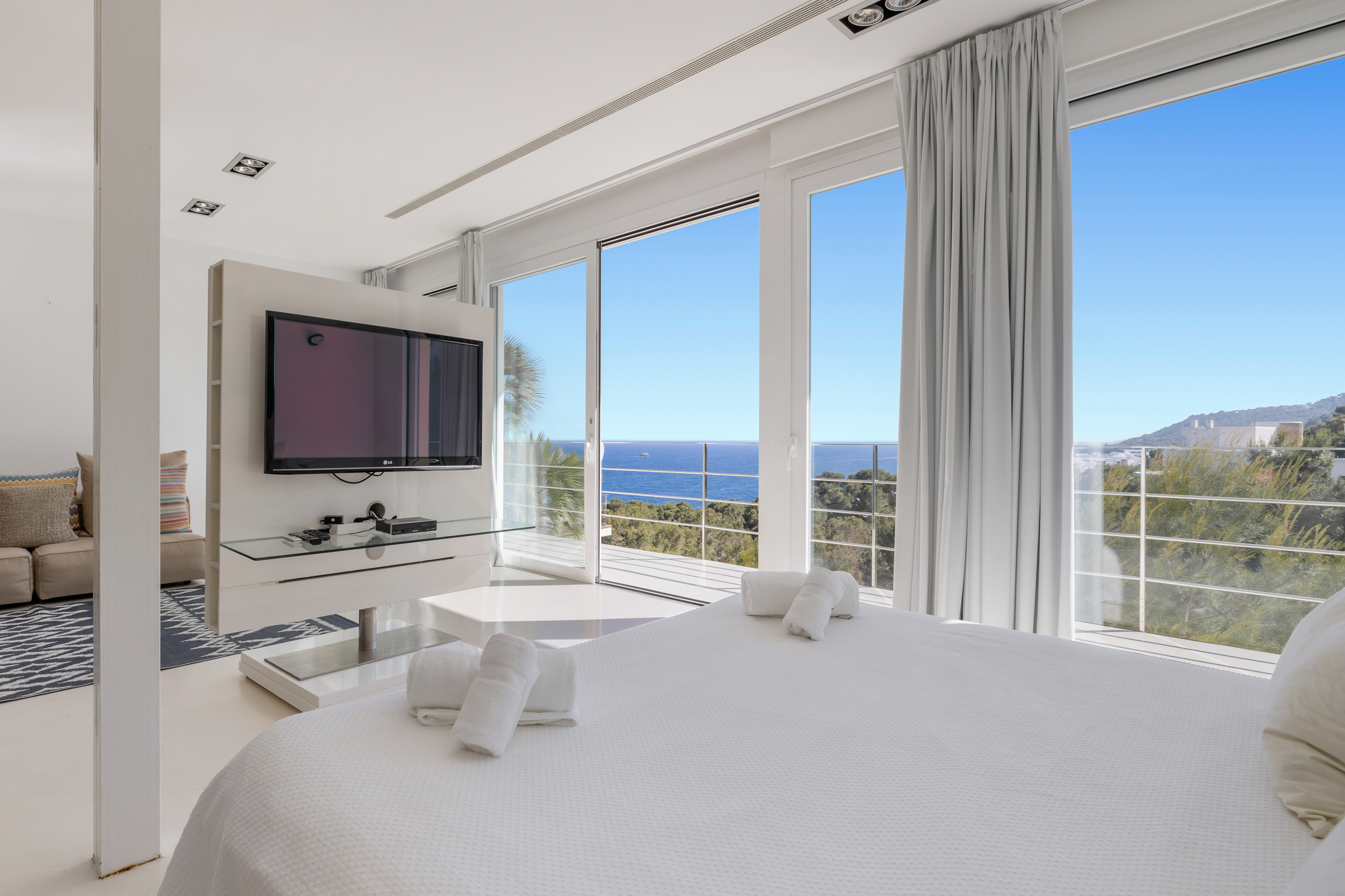 Real estate property located at Carrer del Falcó, 2, Roca Llisa, Nuestra Señora de Jesús, Ibiza, Islas Baleares, Spain