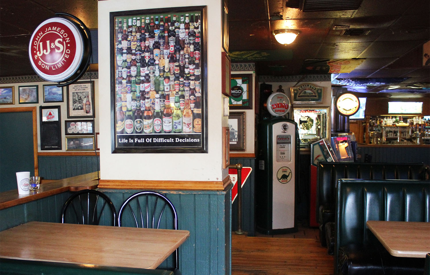 Come to McNally's to grab a drink with friends in Columbia, MO.