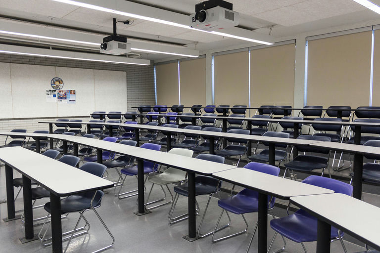 BUCH D222 - Image Gallery 1