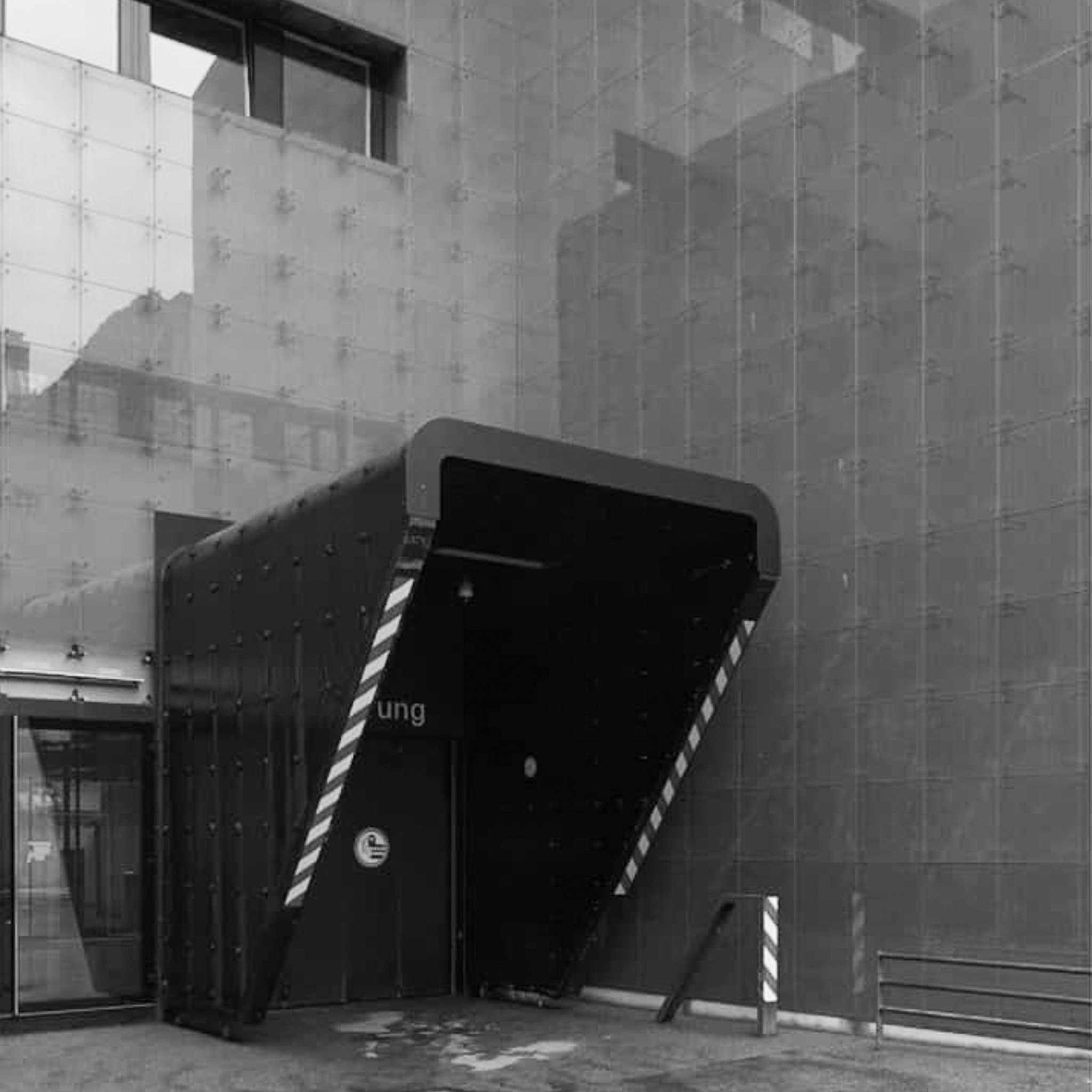 Institute for Hospital Pharmaceuticals