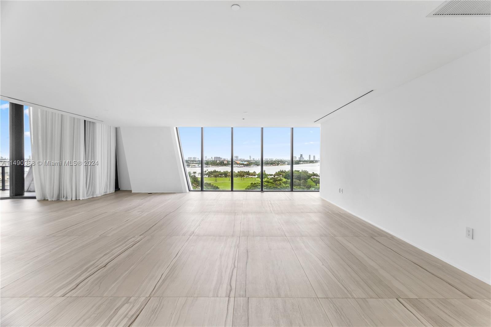 Real estate property located at 1000 Biscayne Blvd #1002, Downtown, Miami, Florida