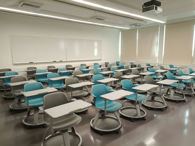 BUCH B218 - Image Gallery 1