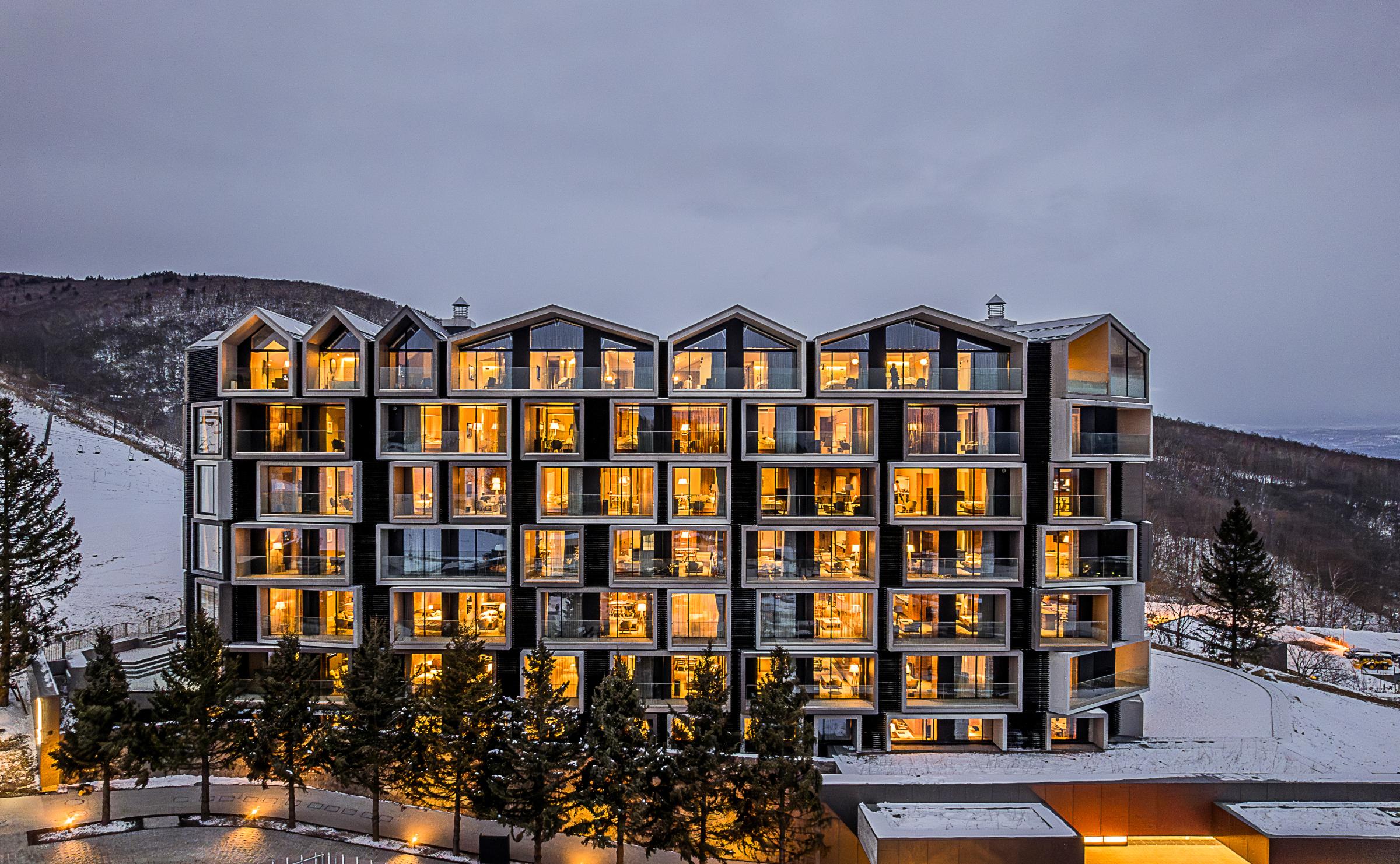 Muwa Niseko - Luxury ski hotel gallery image 2 showing alpine architecture, interior design, or mountain views