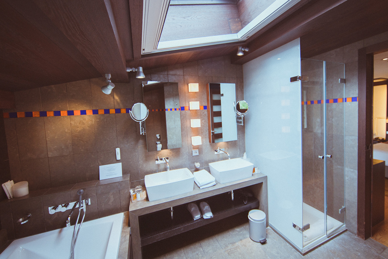 Le Hameau Albert 1er - Luxury ski hotel gallery image 28 showing alpine architecture, interior design, or mountain views