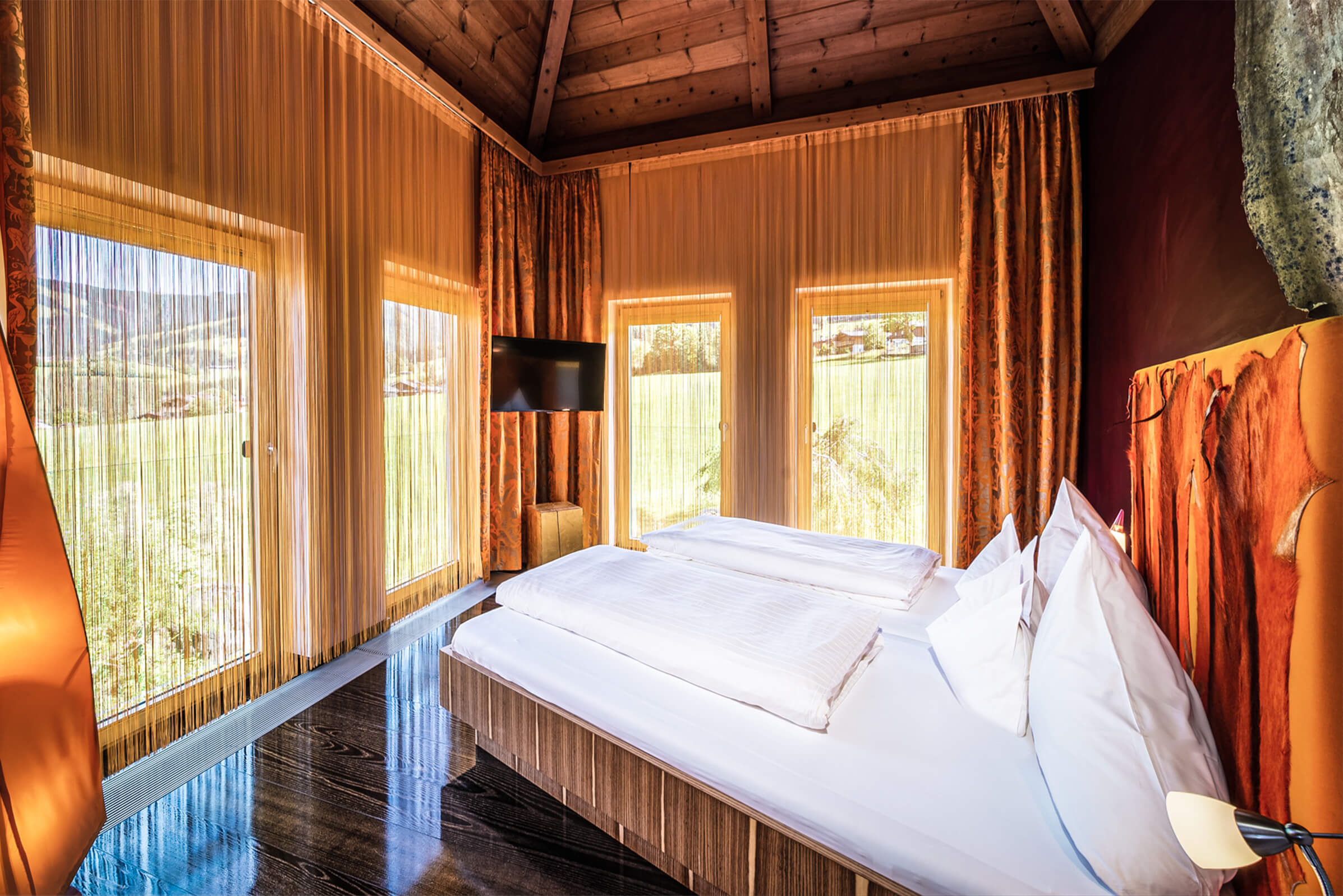 Hotel Krallerhof - Luxury ski hotel gallery image 18 showing alpine architecture, interior design, or mountain views