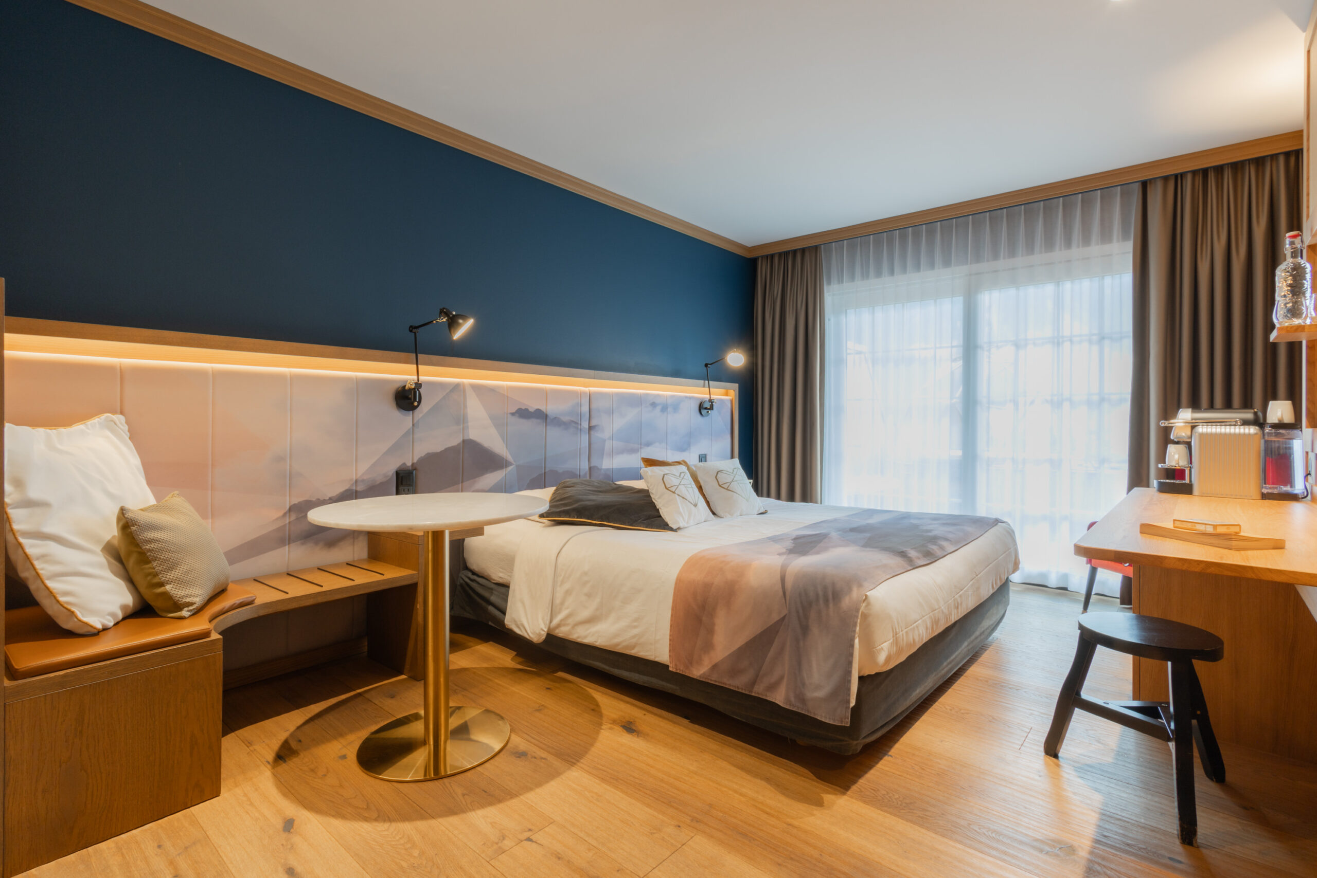 Boutique Hotel Glacier - Luxury ski hotel gallery image 9 showing alpine architecture, interior design, or mountain views