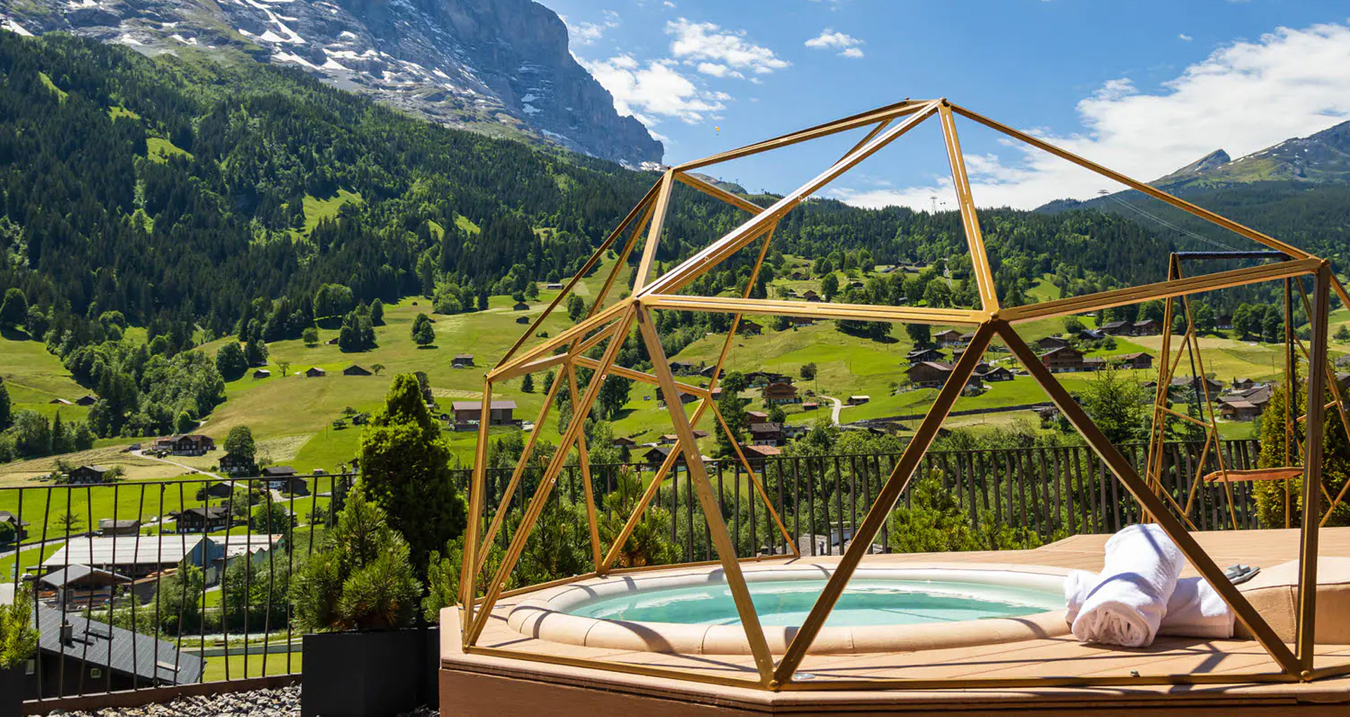 Boutique Hotel Glacier - Luxury ski hotel gallery image 16 showing alpine architecture, interior design, or mountain views