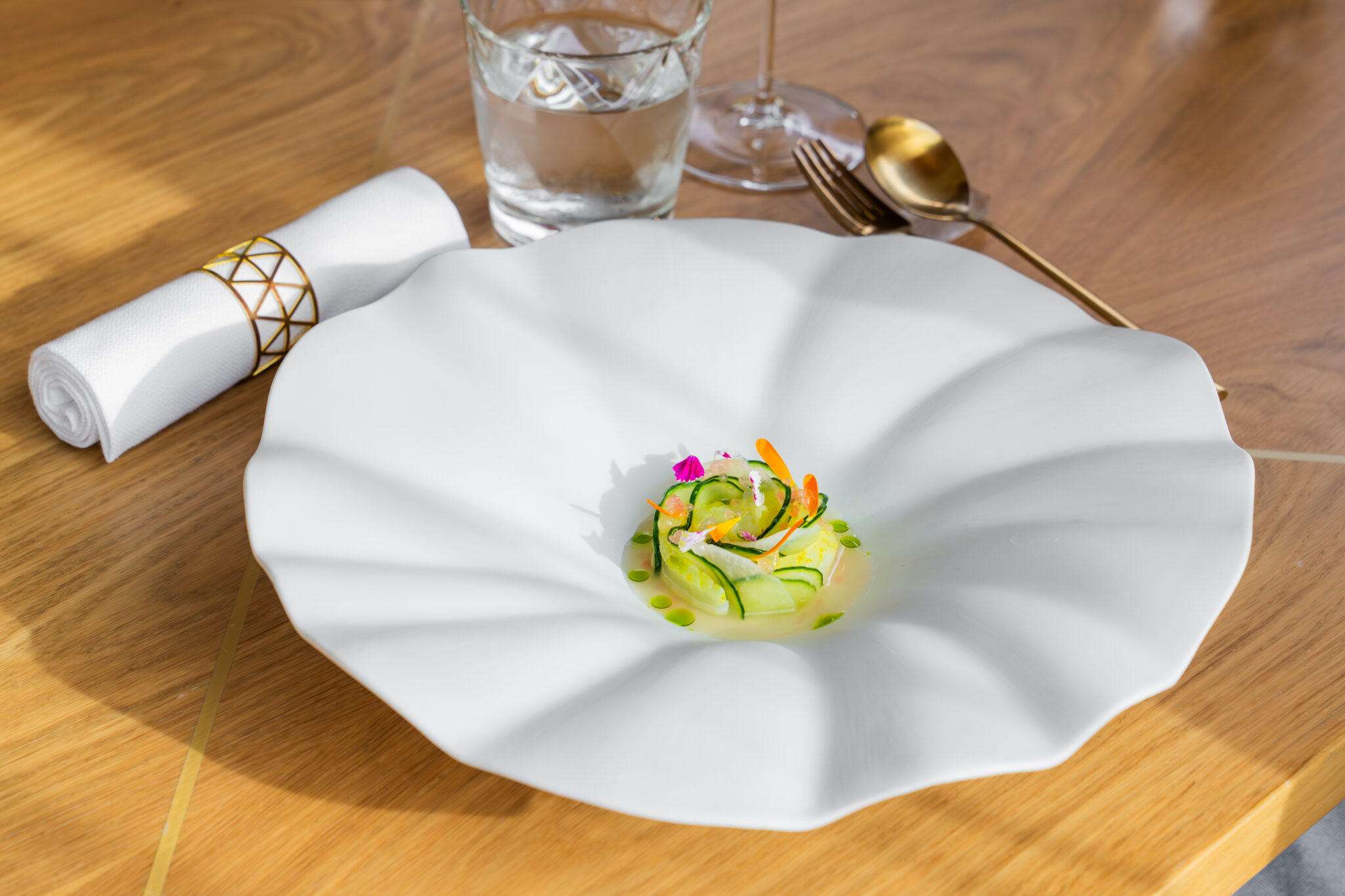 Boutique Hotel Glacier - Luxury ski hotel gallery image 11 showing alpine architecture, interior design, or mountain views