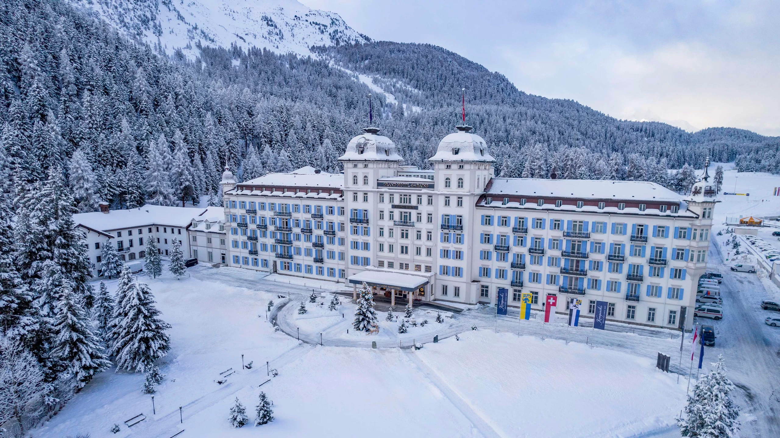 Kempinski Grand Hotel des Bains - Luxury ski hotel gallery image 16 showing alpine architecture, interior design, or mountain views