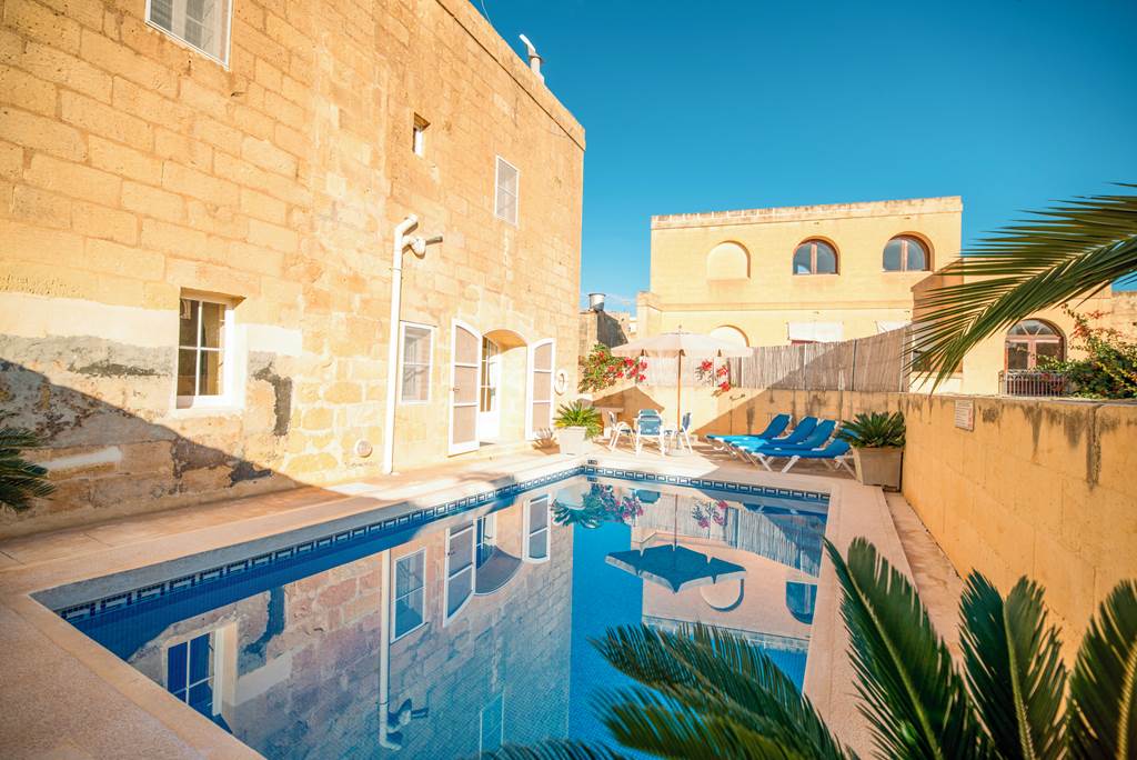 MLA_79939_Gozo_Villas-_Girardu_Three_Bedroom_Villa_0119_15.jpg