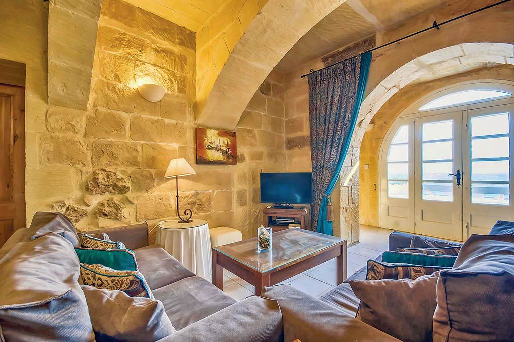 MLA_84563_Gozo_Villas_-_Ghar_Ilma_V_3_Bedroom_Villa_1122_13.jpg
