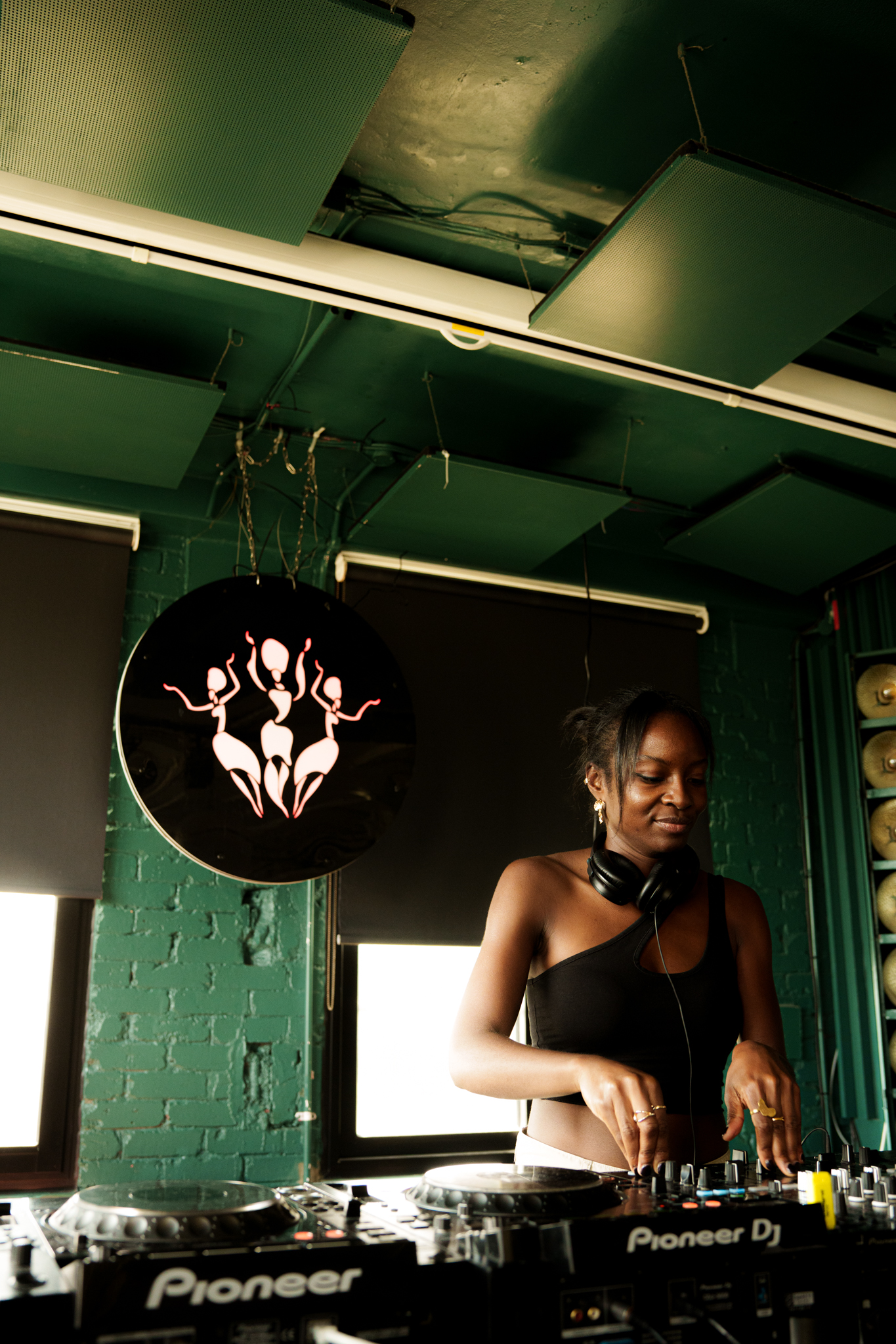 Sondela London: Dr Feel, AVG, Nicky Summers photo 3