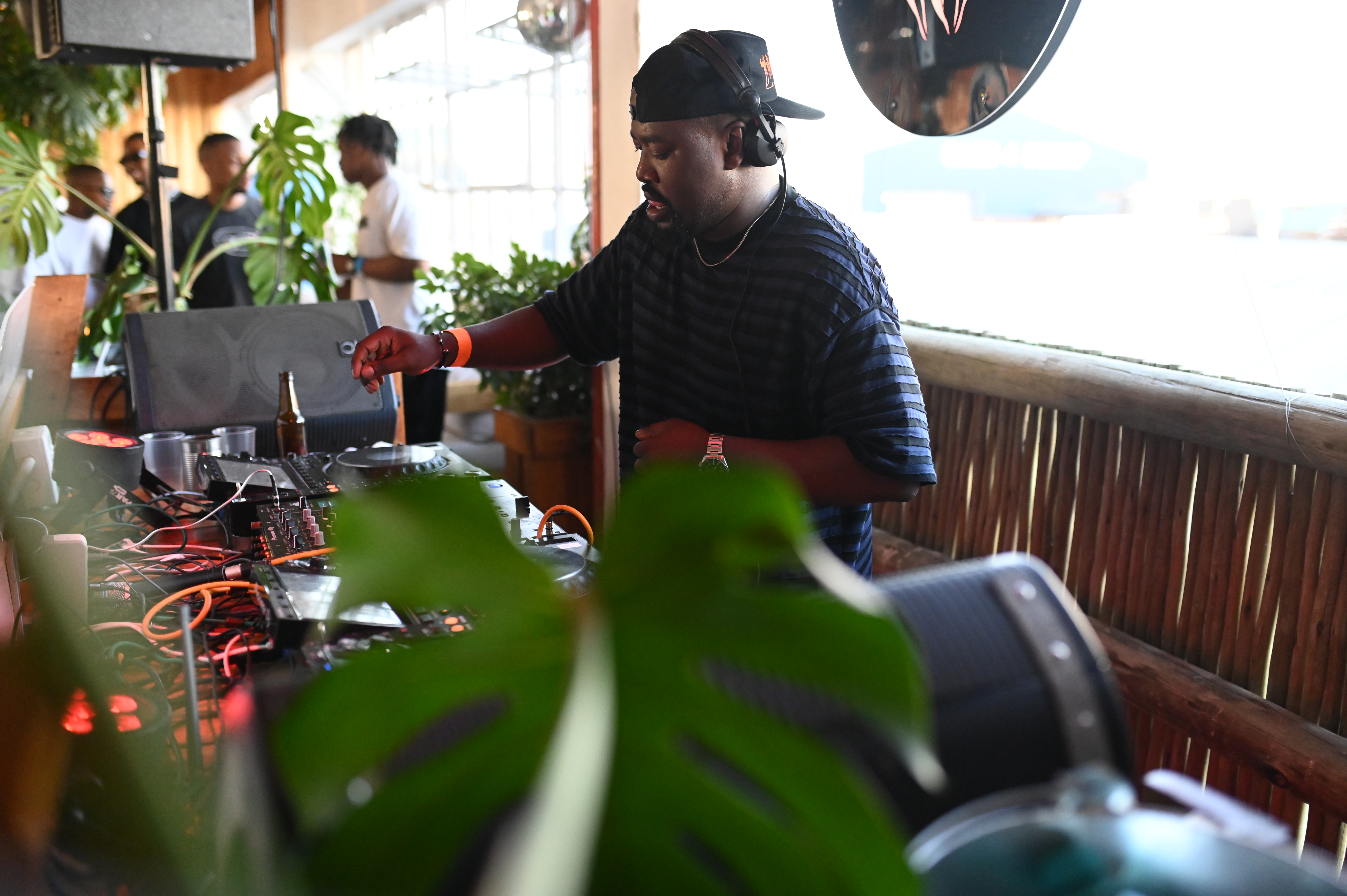 Sondela Cape Town: Atmos Blaq, Lazarusman, Pierre Johnson, Vanco gallery image 25