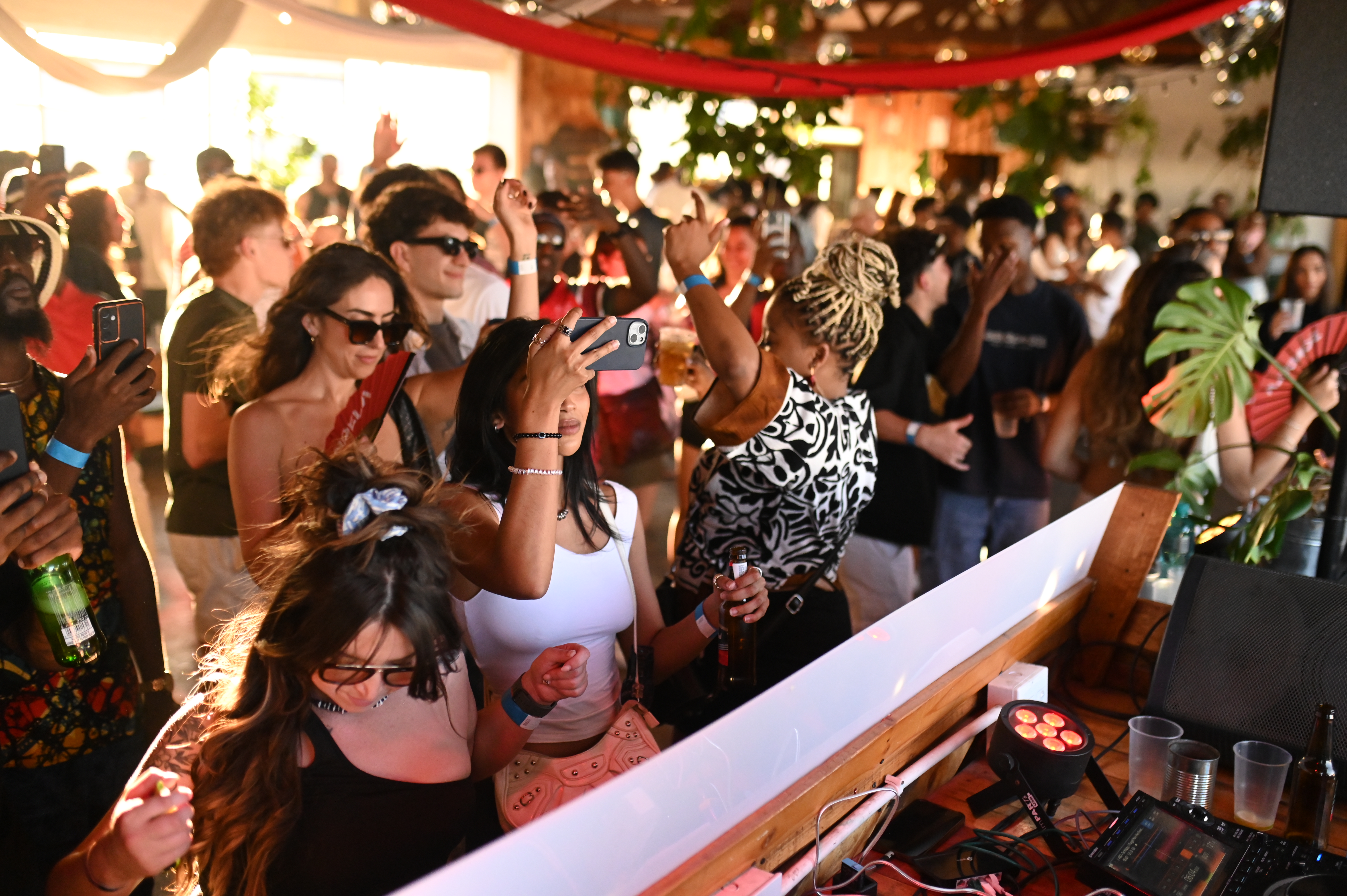 Sondela Cape Town: Atmos Blaq, Lazarusman, Pierre Johnson, Vanco gallery image 34