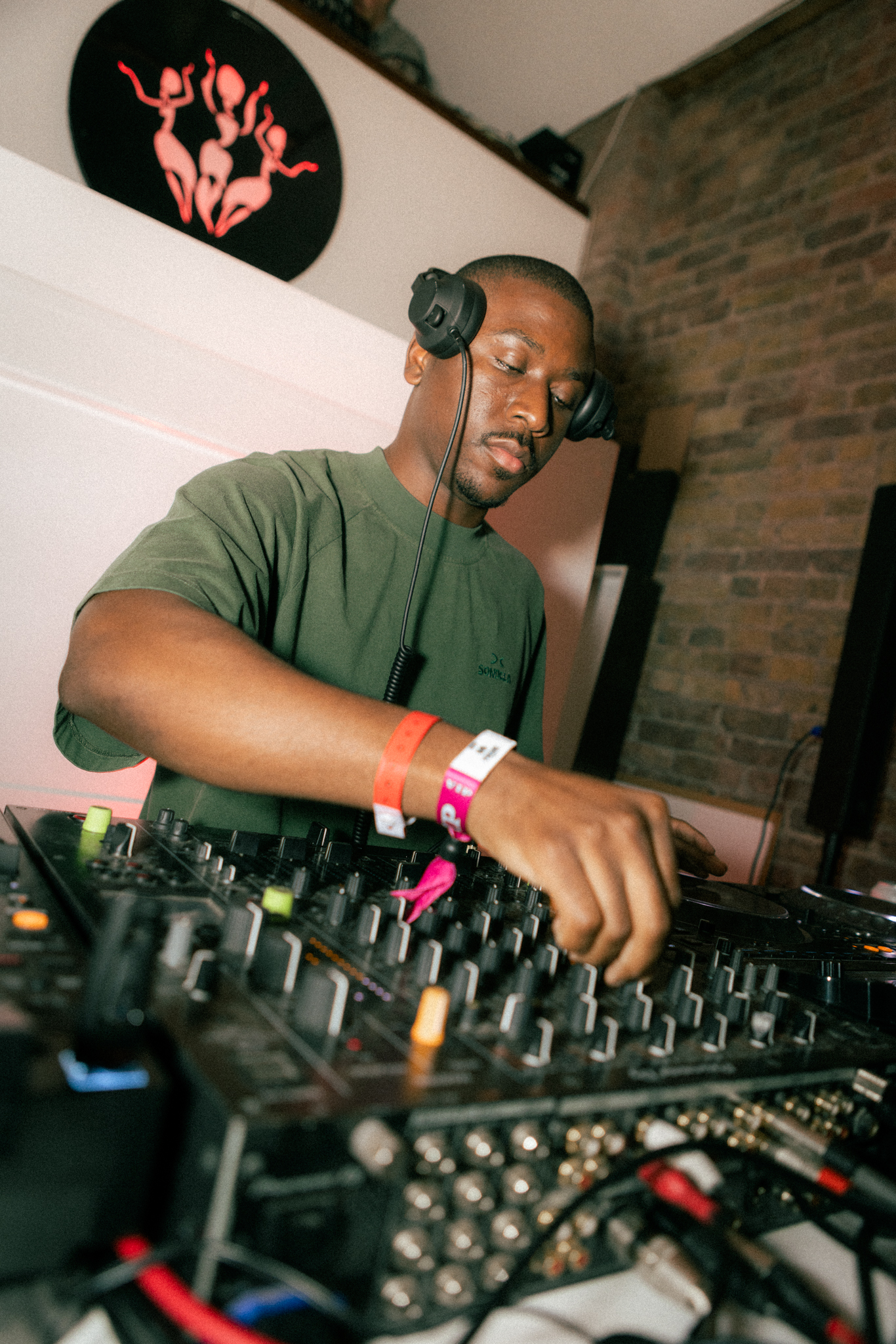 Xonotu X Sondela LFW Launch Party gallery image 47