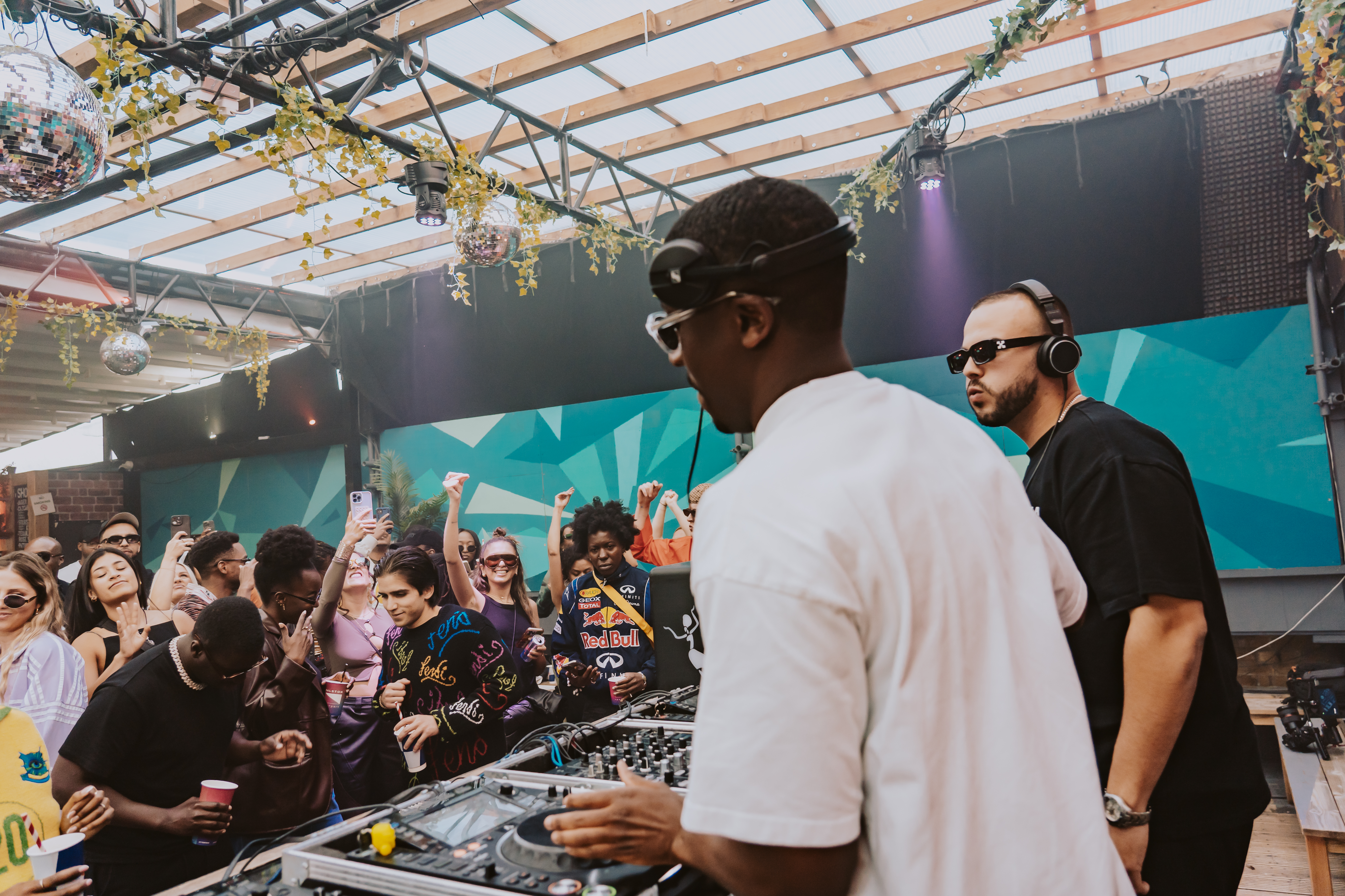 Sondela London: Summer Ascension w/ Artist Lebo, CLEIDO, Dillan Desai, Louie Dunmore, Mike Steva & Shamiso photo 97