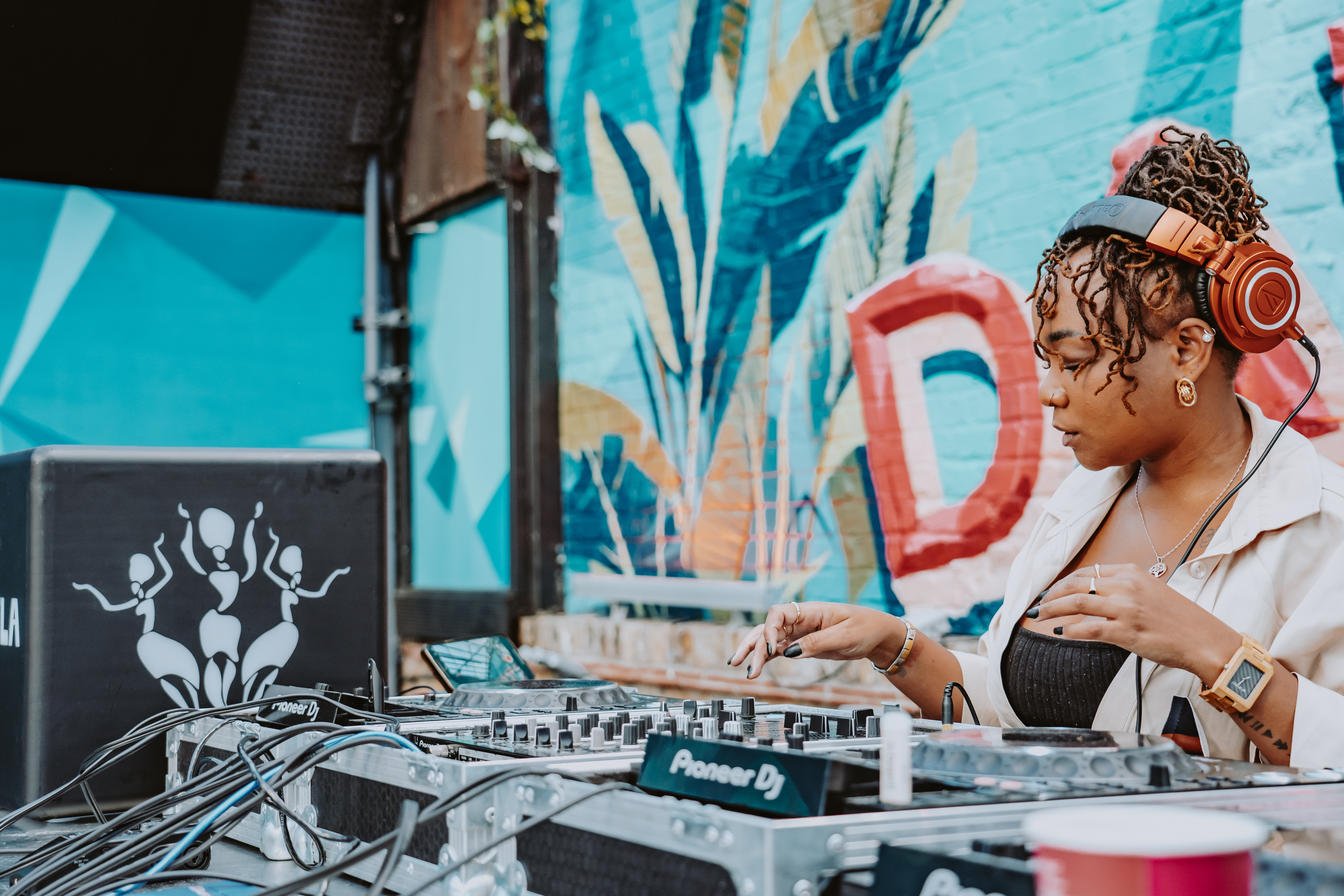 Sondela London: Summer Ascension w/ Artist Lebo, CLEIDO, Dillan Desai, Louie Dunmore, Mike Steva & Shamiso photo 38