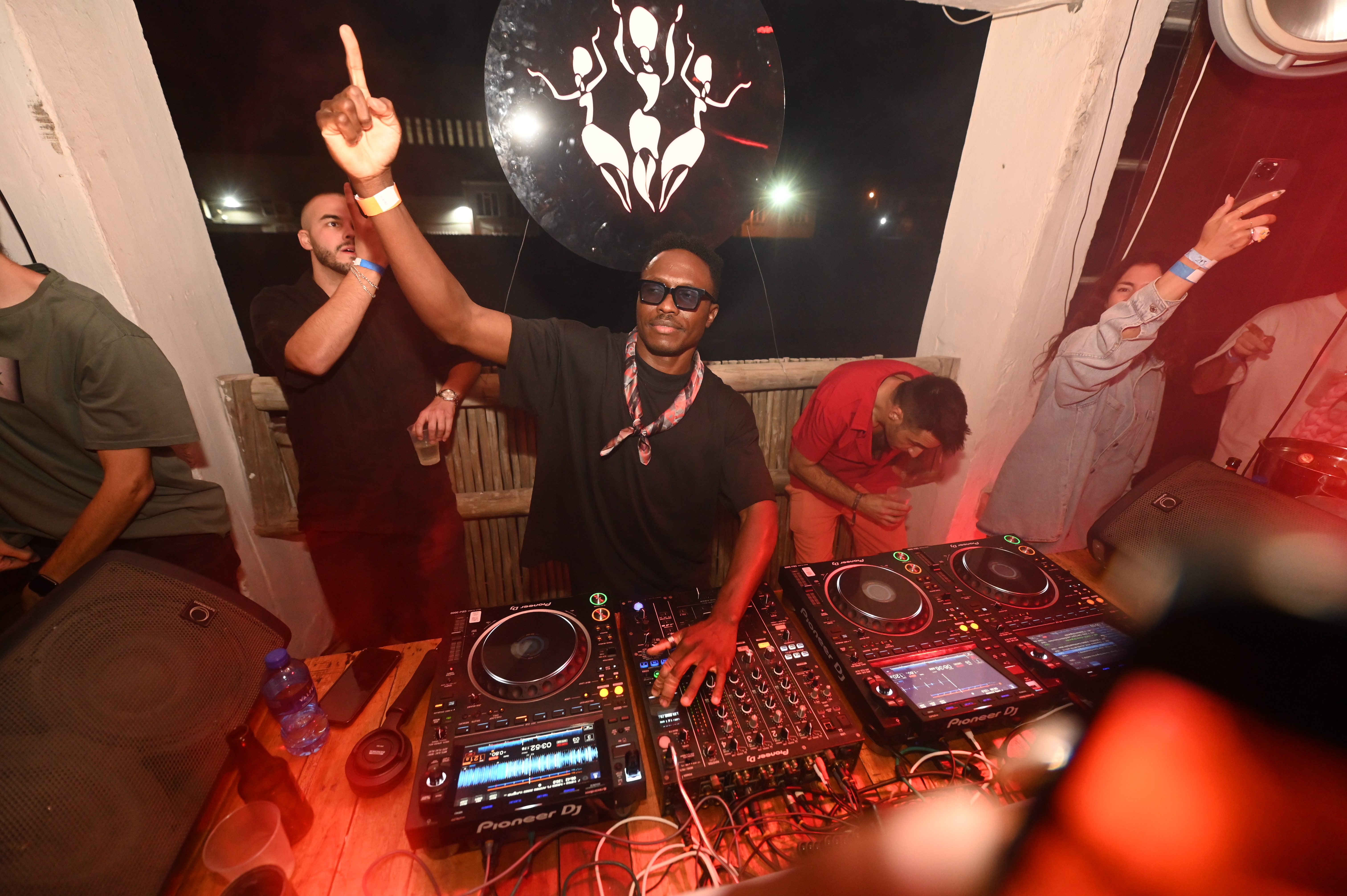 Sondela Cape Town: Atmos Blaq, Lazarusman, Pierre Johnson, Vanco gallery image 130