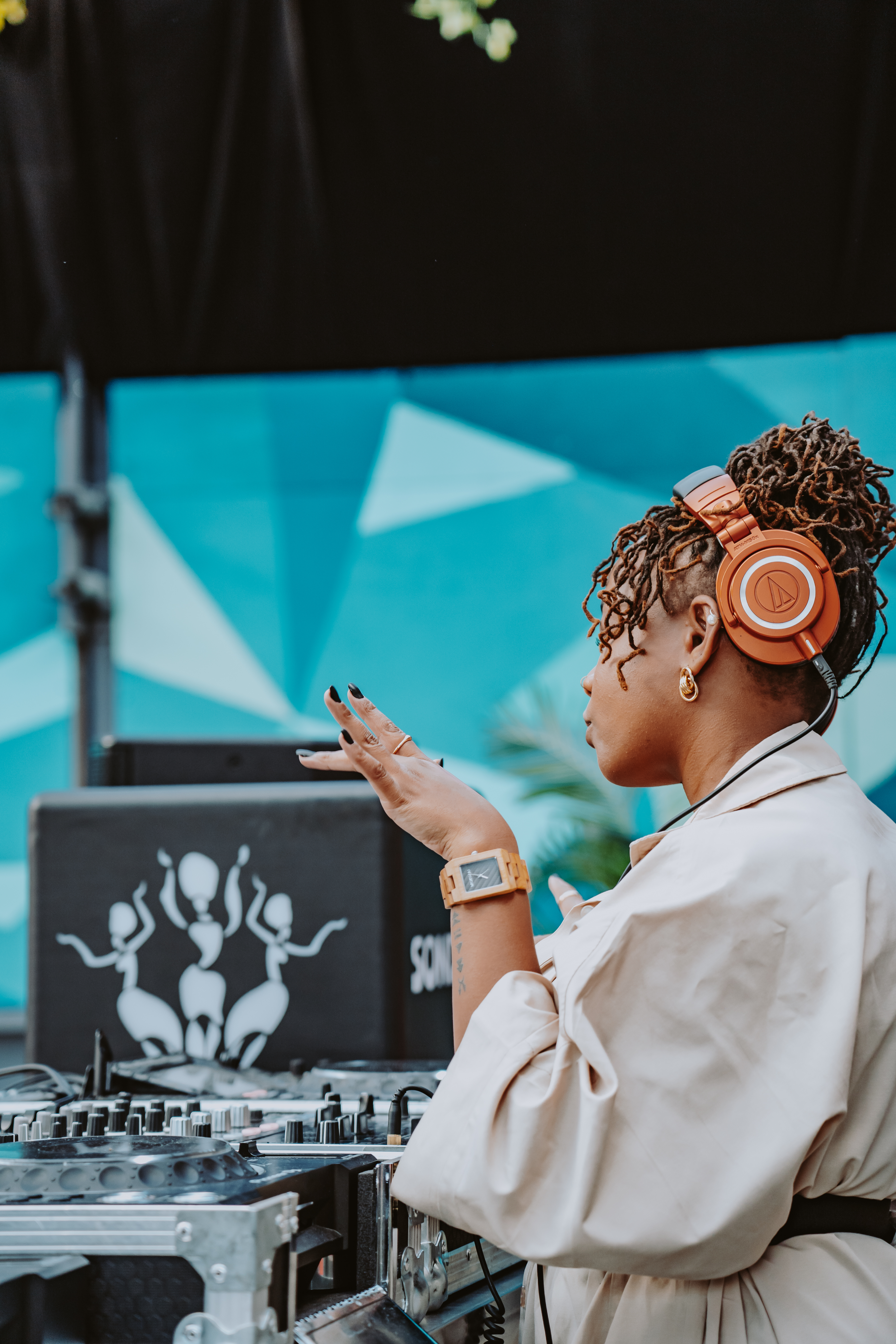 Sondela London: Summer Ascension w/ Artist Lebo, CLEIDO, Dillan Desai, Louie Dunmore, Mike Steva & Shamiso photo 36