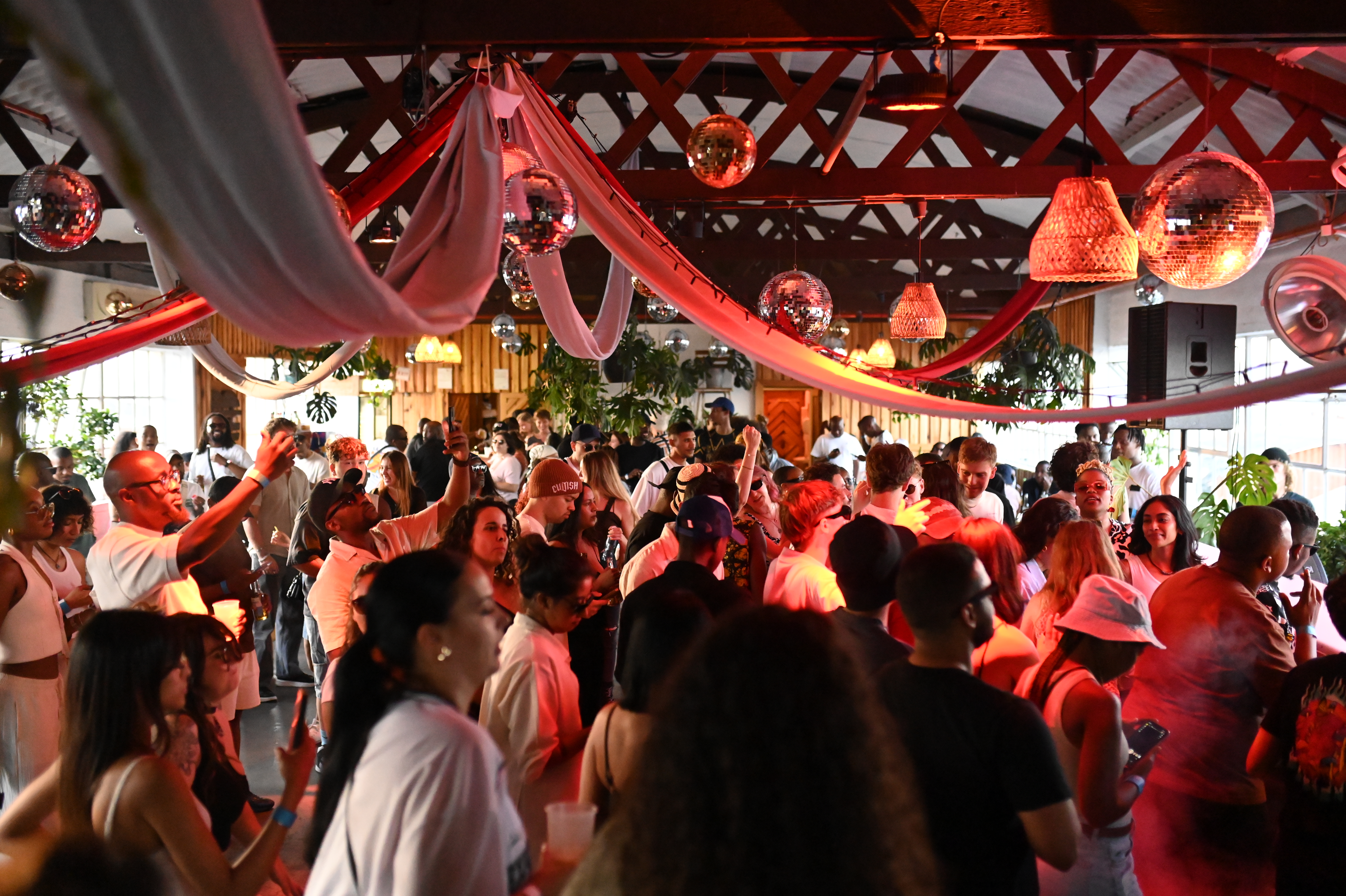 Sondela Cape Town: Atmos Blaq, Lazarusman, Pierre Johnson, Vanco gallery image 64