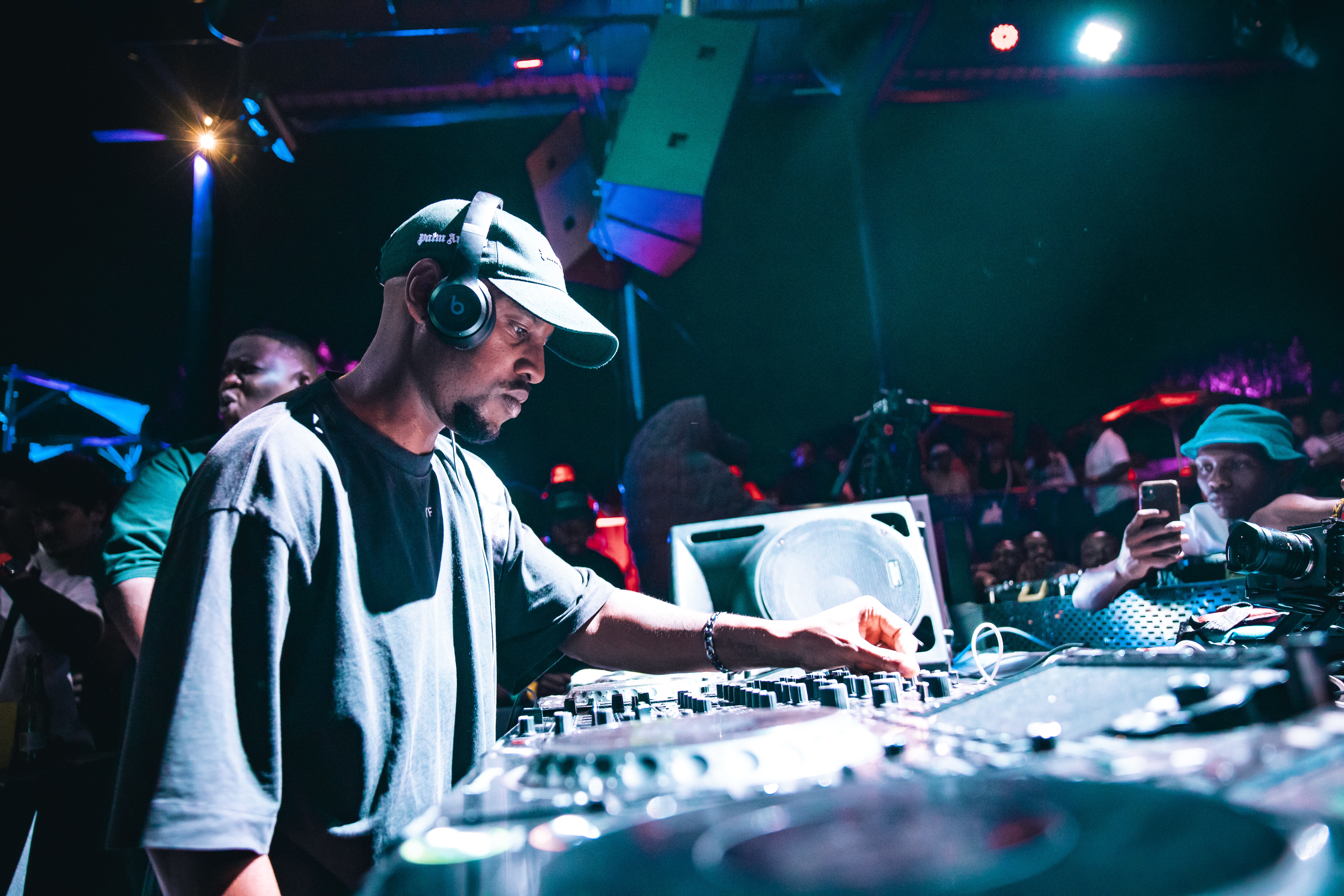 Sondela Johannesburg: Culoe De Song, Da Capo, Enoo Napa, FKA Mash, Thakzin gallery image 112