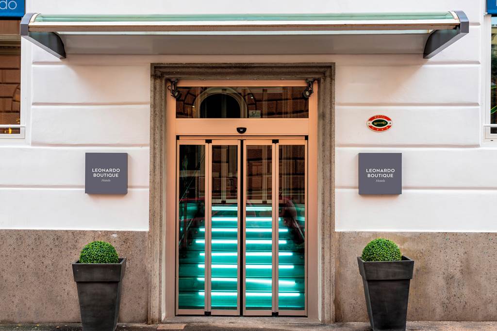 FCO_71825_Leonardo_Boutique_Rome_Termini_0724_63.jpg
