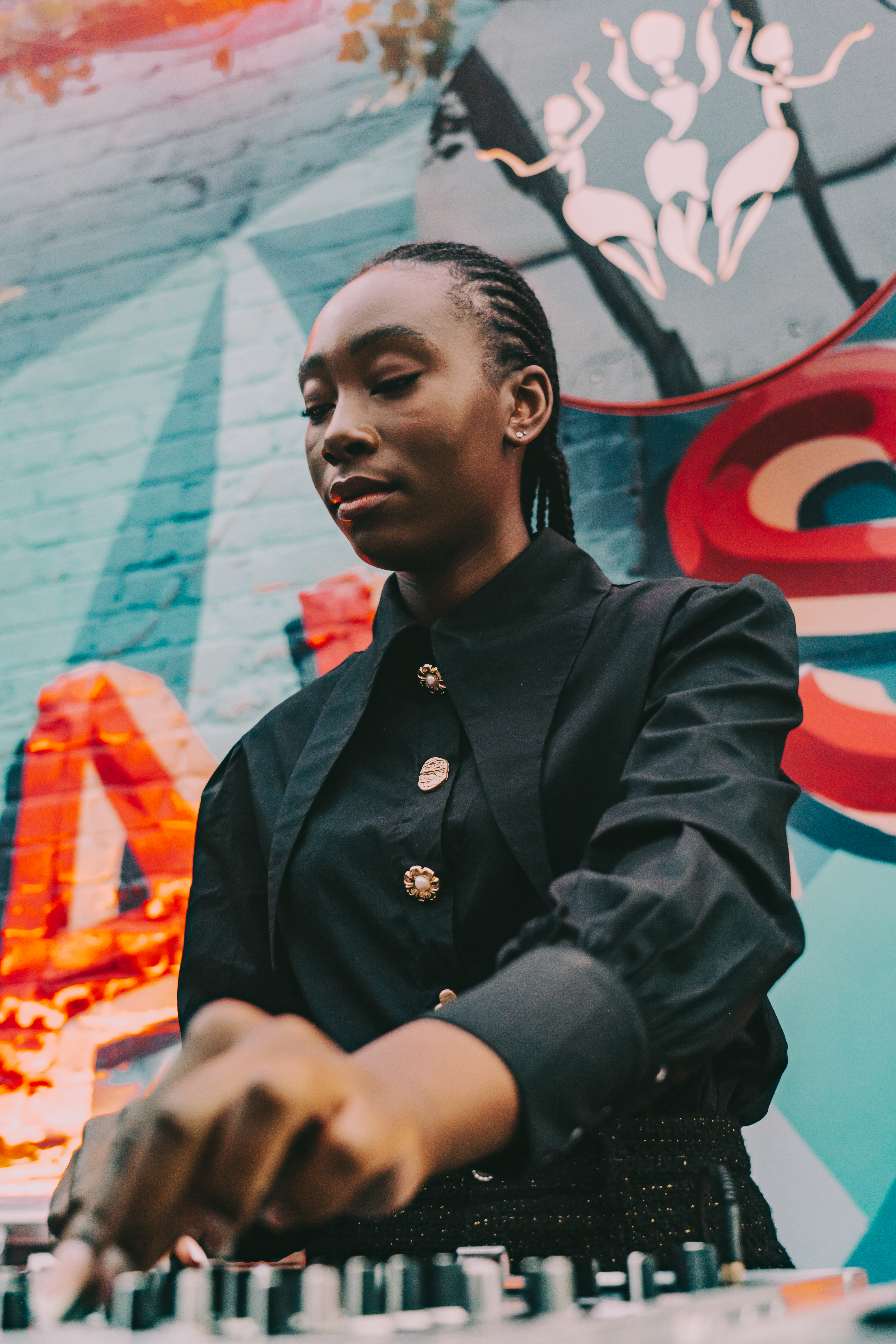 Sondela London: Summer Ascension w/ Artist Lebo, CLEIDO, Dillan Desai, Louie Dunmore, Mike Steva & Shamiso photo 125