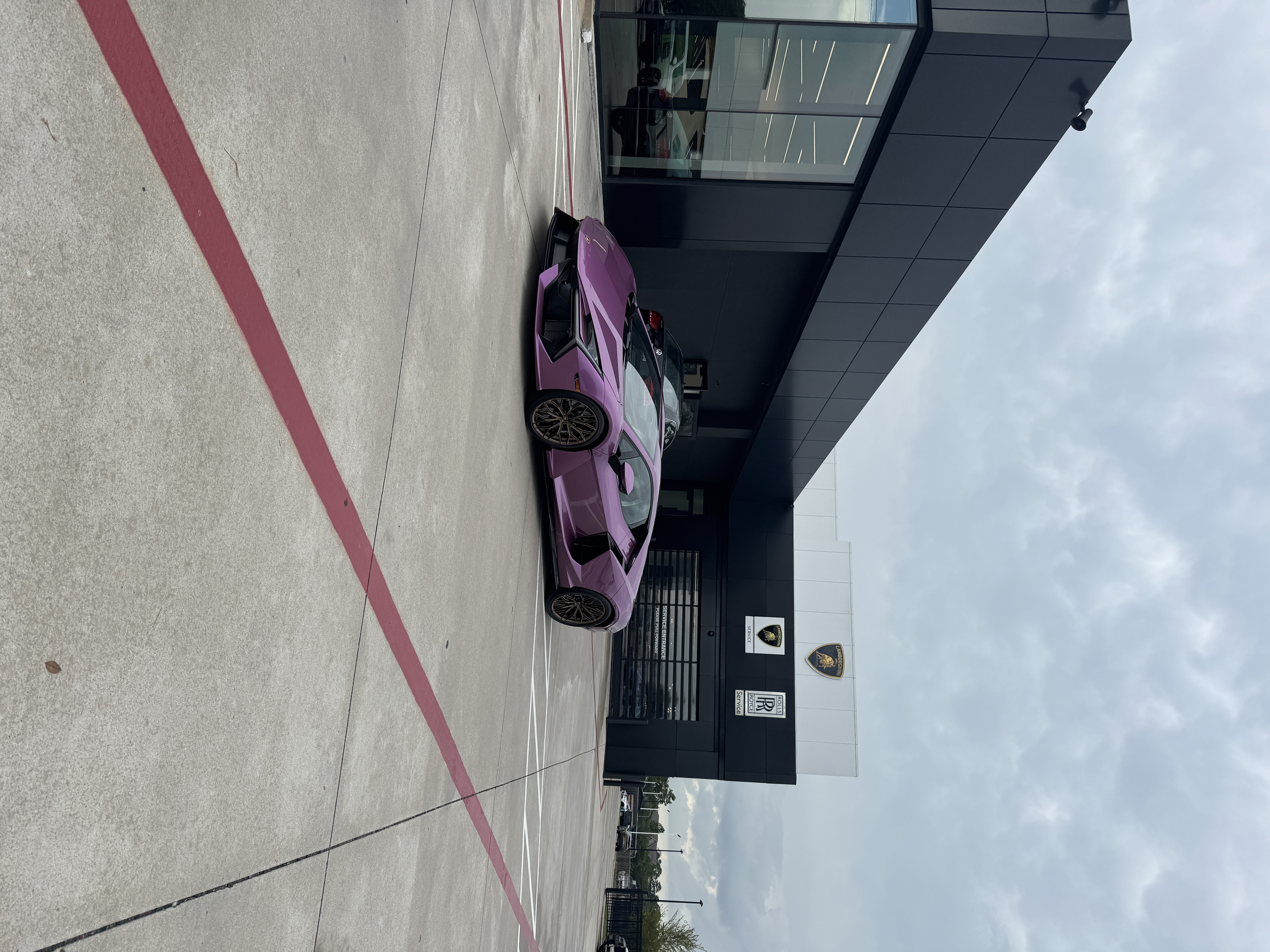 2025 LAMBORGHINI Revuelto