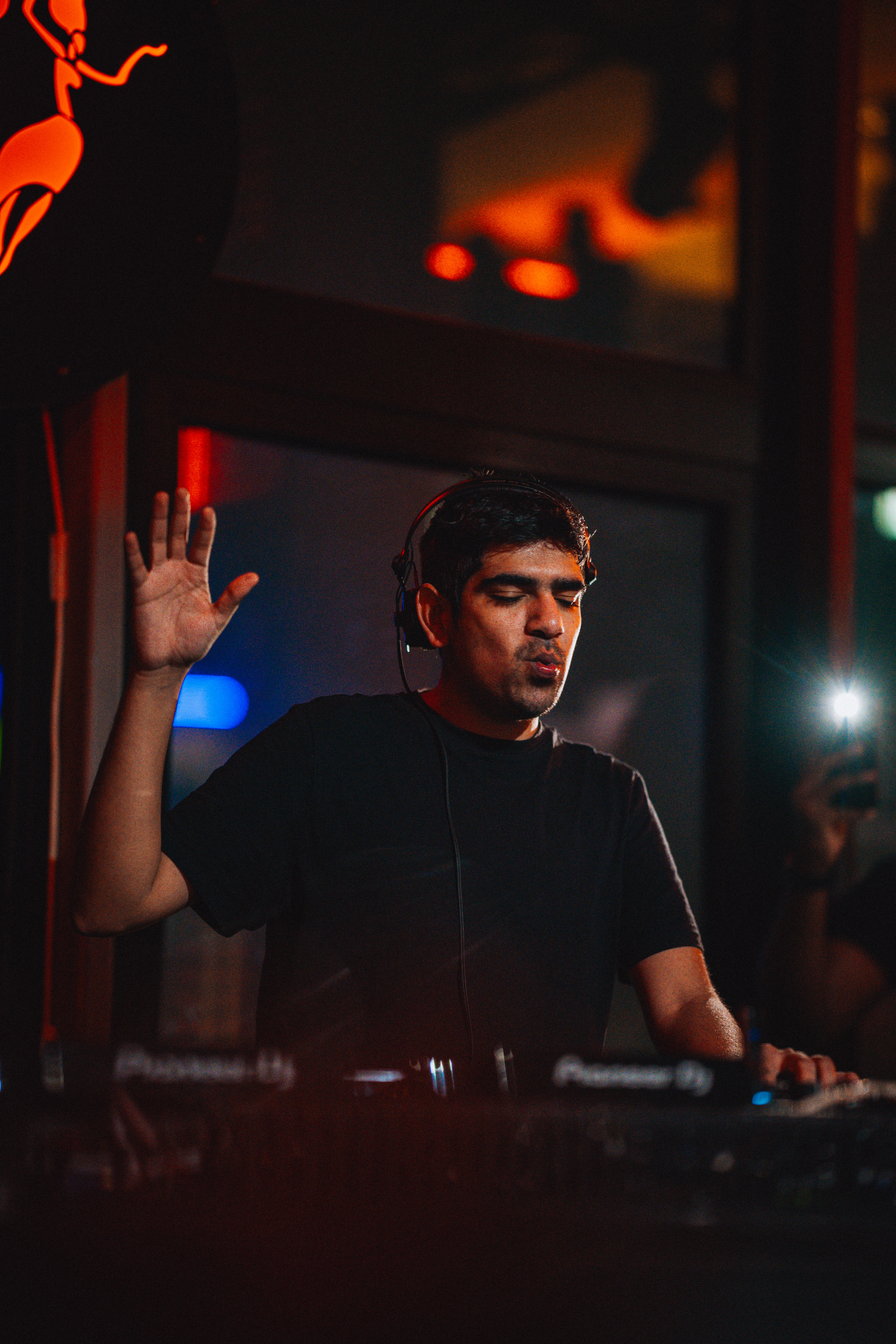 Sondela Nairobi: Sky White, CLEIDO & Louie Dunmore photo 4