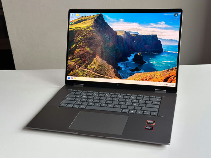 **HP Envy x360 2-in-1 Laptop 16-ad0000ns (A5KY6EA)**
