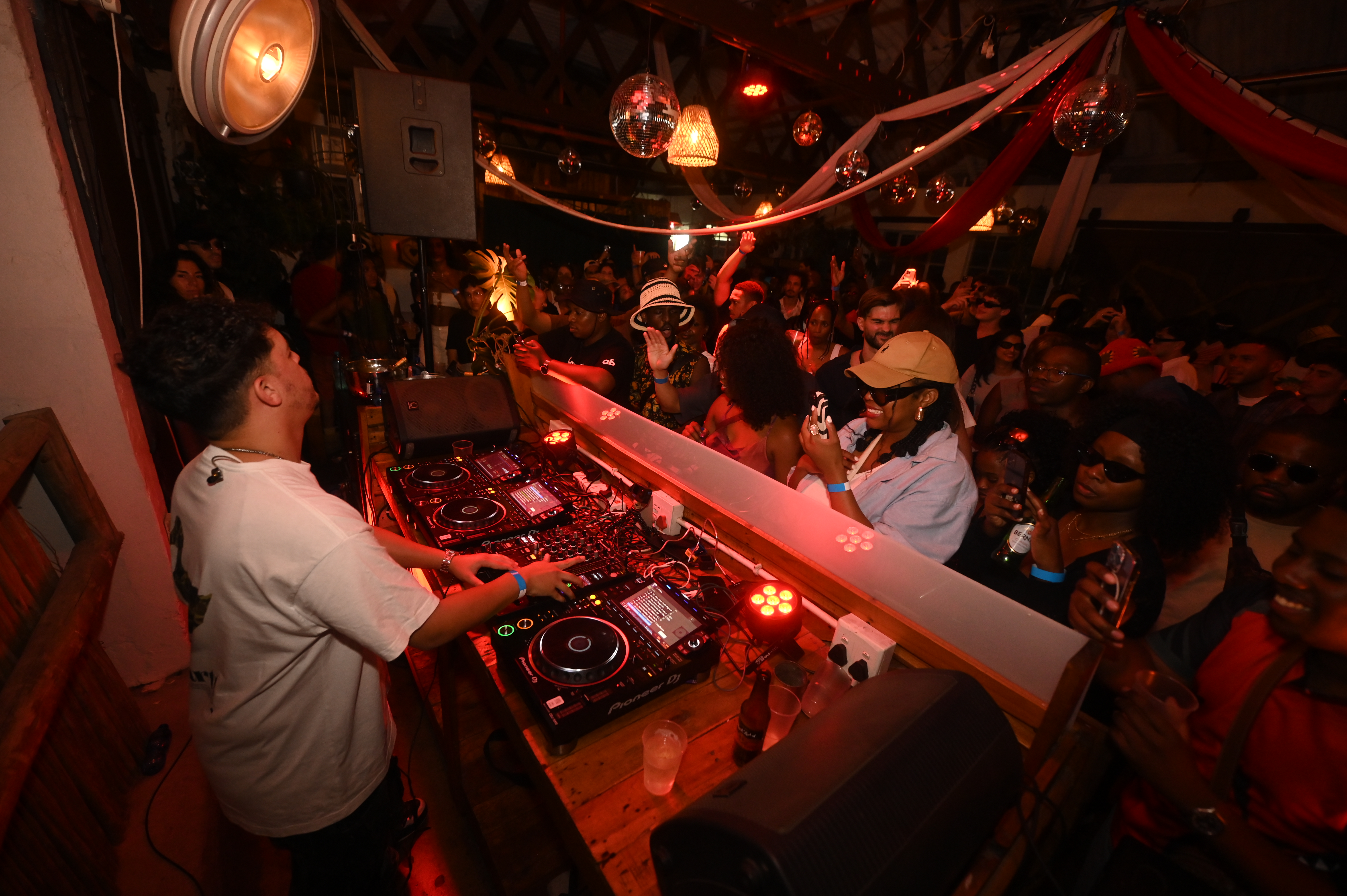 Sondela Cape Town: Atmos Blaq, Lazarusman, Pierre Johnson, Vanco photo 105