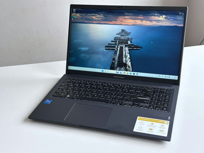 **ASUS Vivobook 15 X1502ZA (X1502ZA-EJ2281W)**
