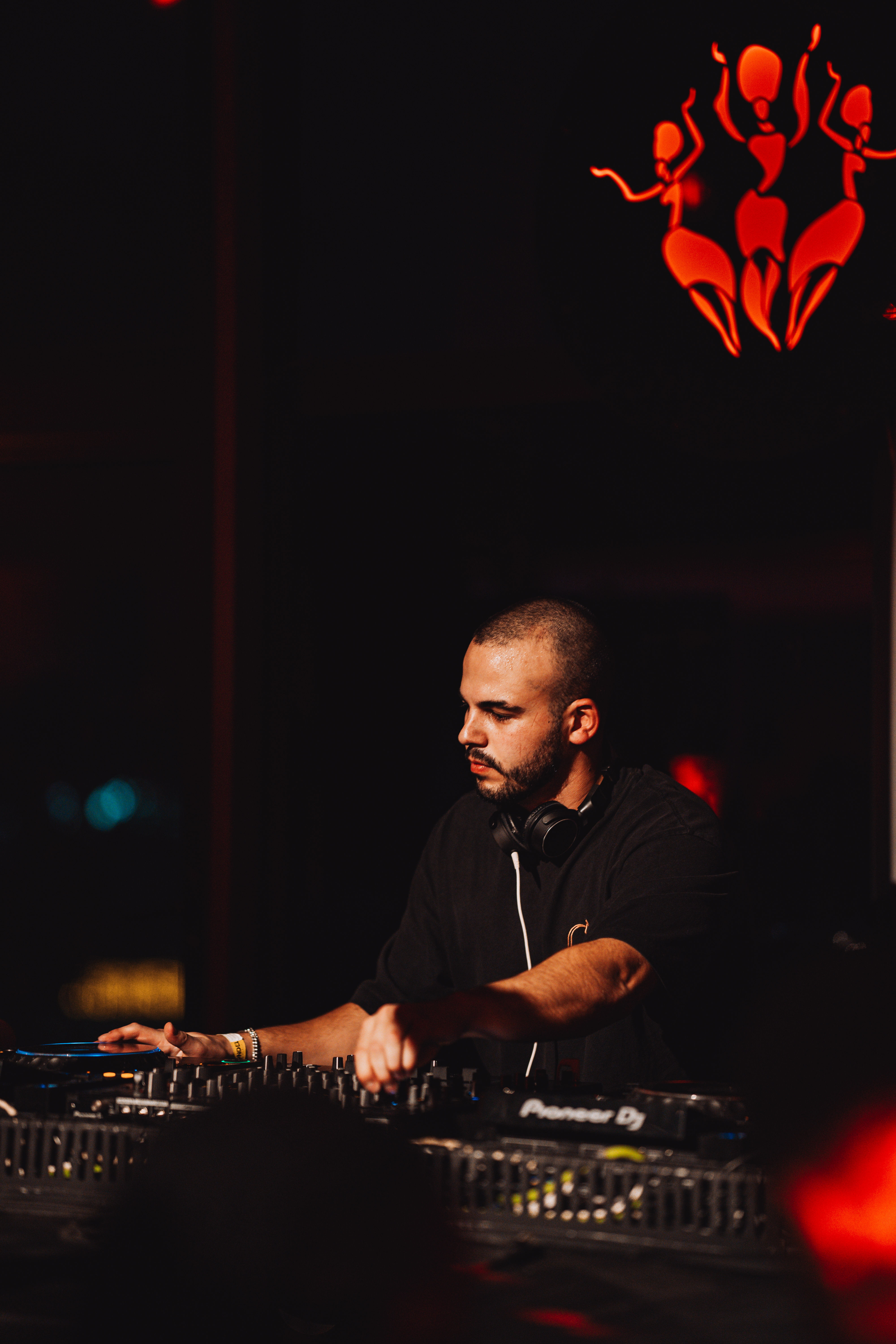 Sondela Nairobi: Sky White, CLEIDO & Louie Dunmore photo 15