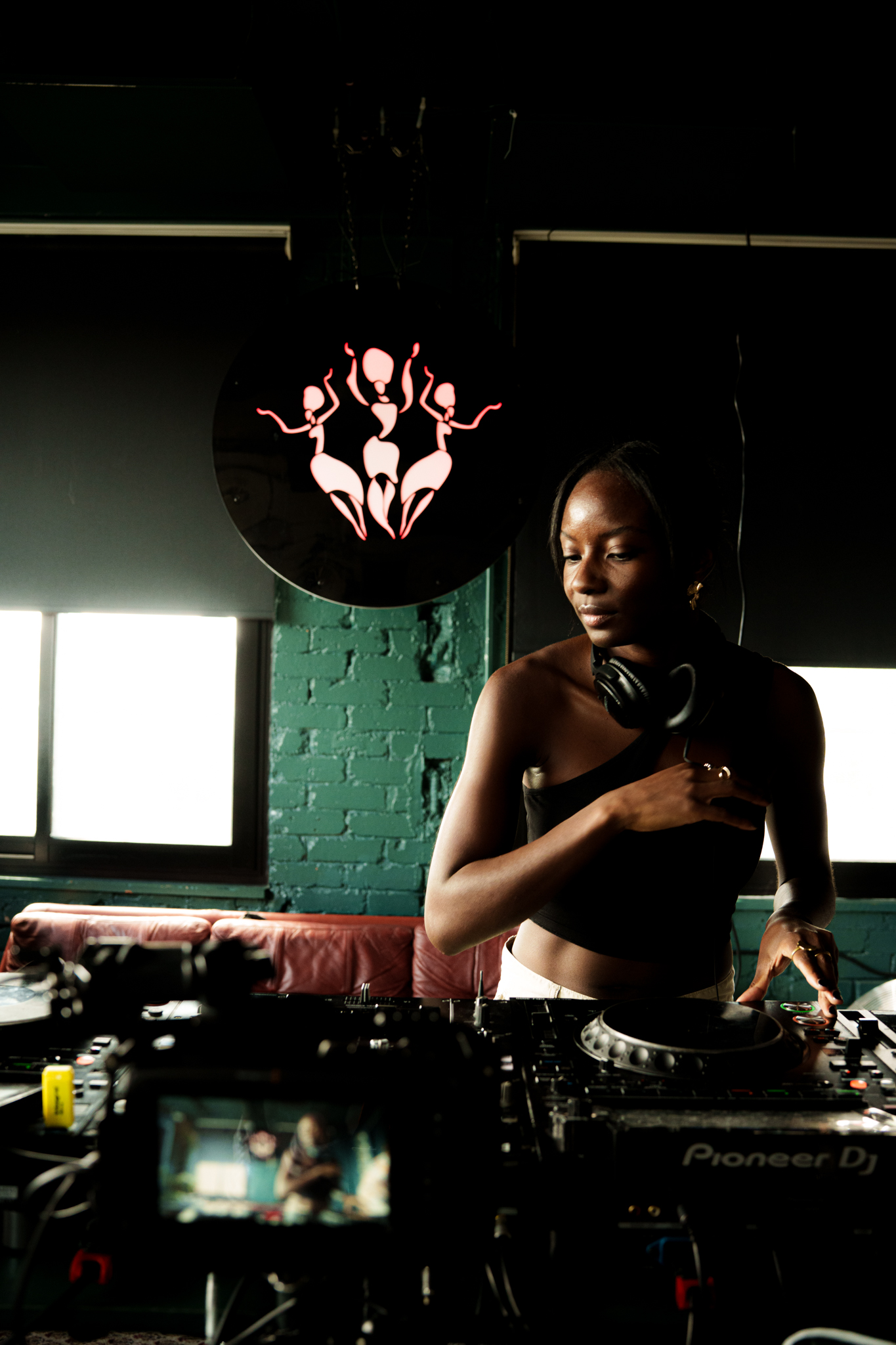 Sondela London: Dr Feel, AVG, Nicky Summers photo 11