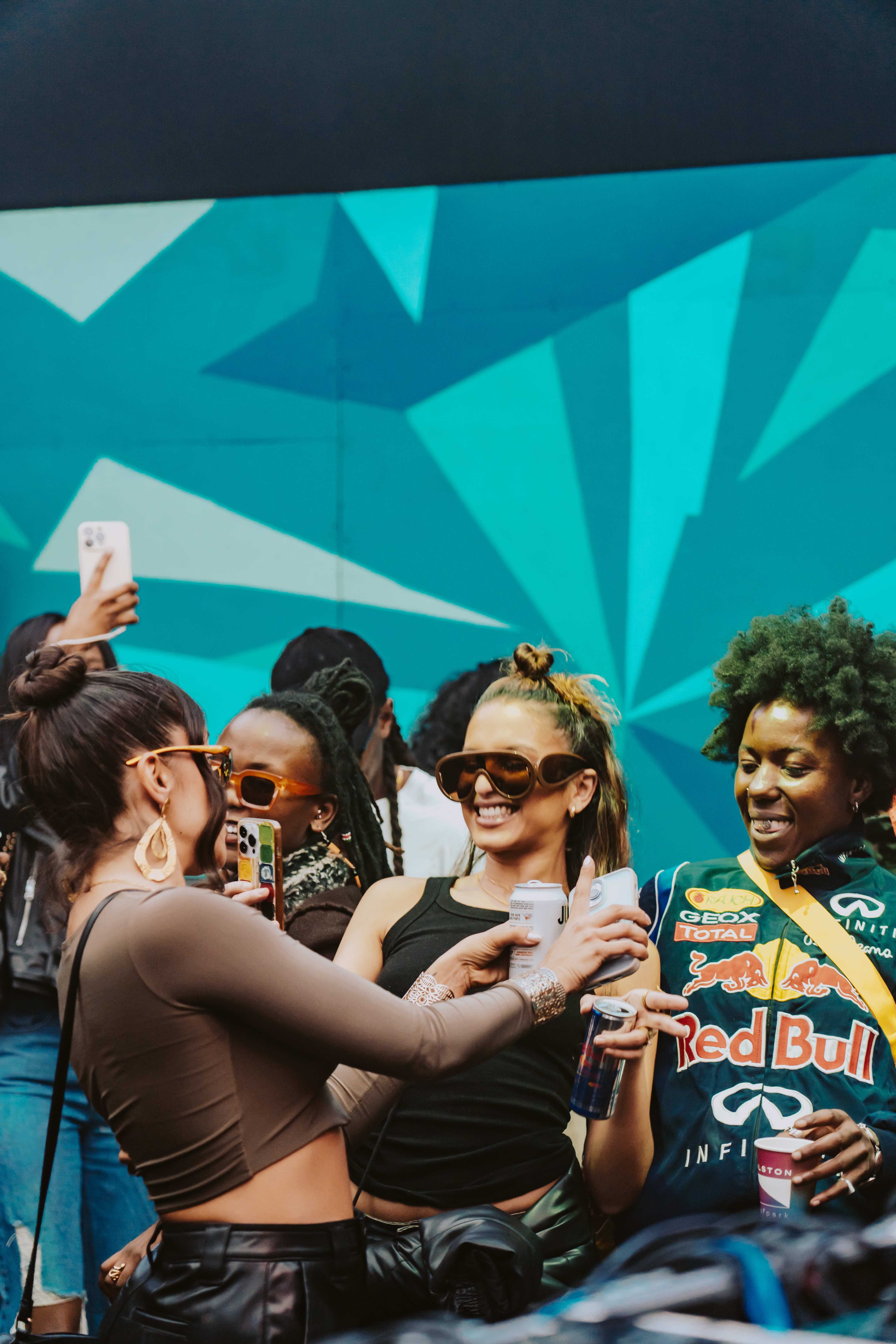 Sondela London: Summer Ascension w/ Artist Lebo, CLEIDO, Dillan Desai, Louie Dunmore, Mike Steva & Shamiso photo 98