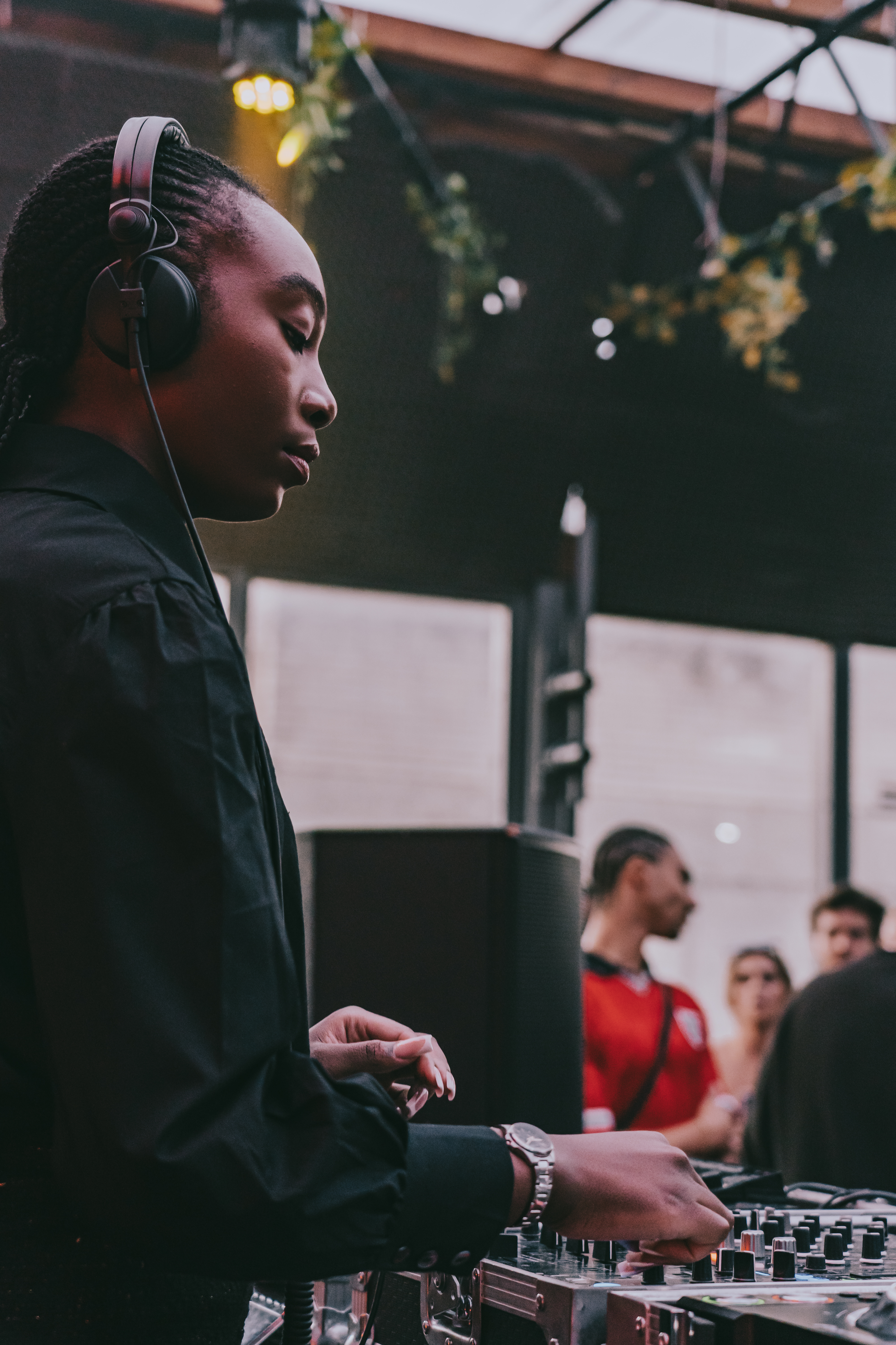 Sondela London: Summer Ascension w/ Artist Lebo, CLEIDO, Dillan Desai, Louie Dunmore, Mike Steva & Shamiso photo 131