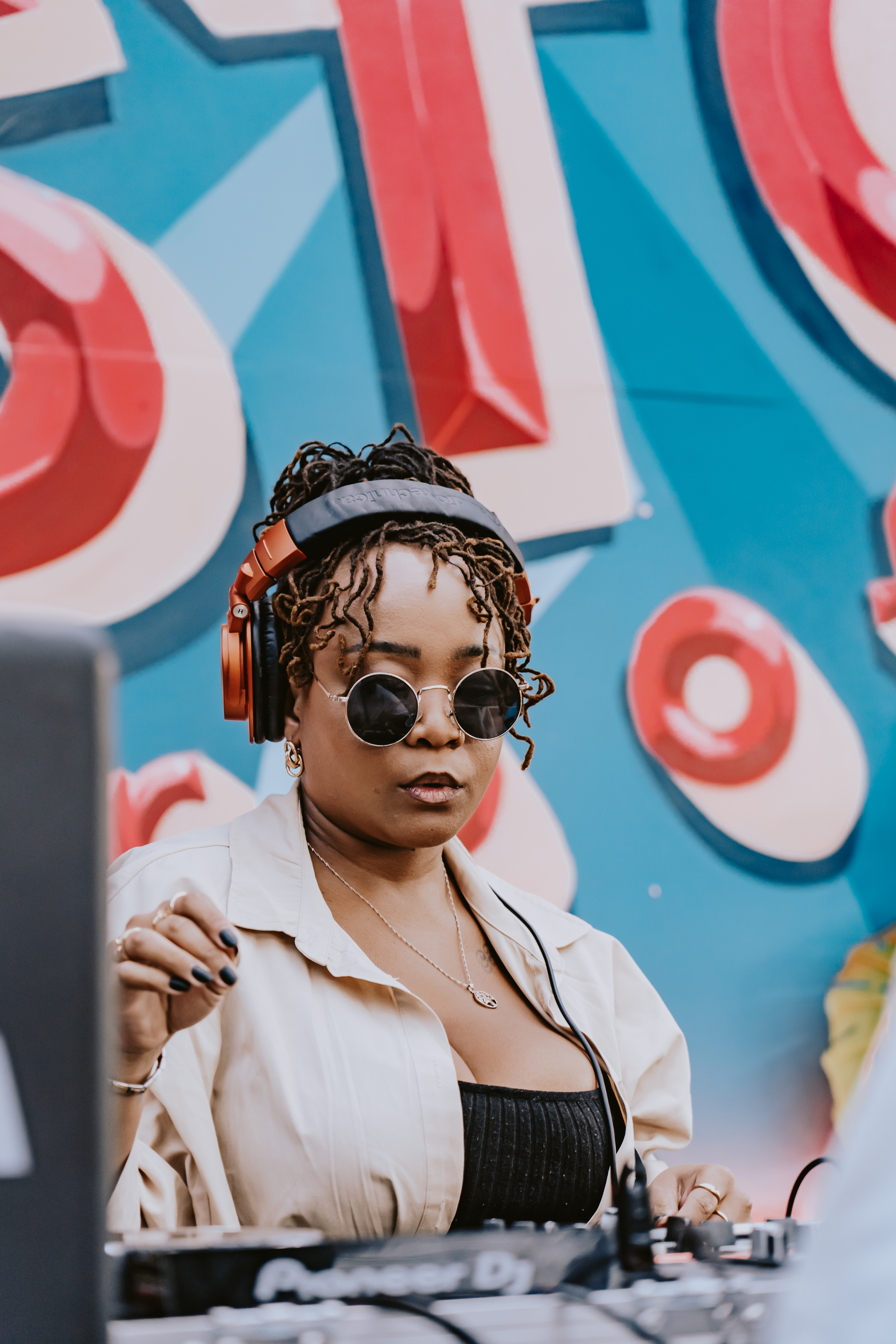 Sondela London: Summer Ascension w/ Artist Lebo, CLEIDO, Dillan Desai, Louie Dunmore, Mike Steva & Shamiso photo 34