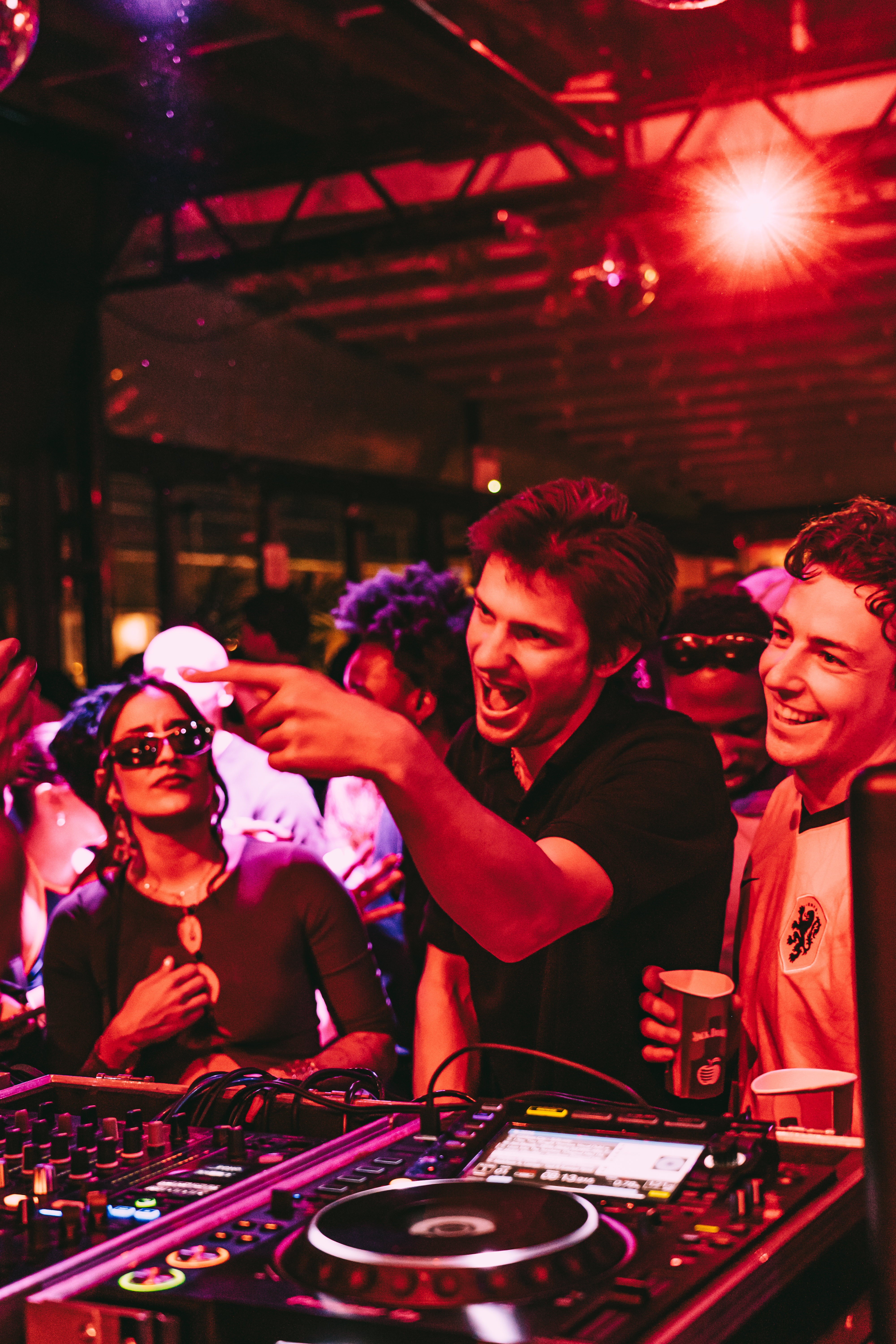 Sondela London: Summer Ascension w/ Artist Lebo, CLEIDO, Dillan Desai, Louie Dunmore, Mike Steva & Shamiso photo 170